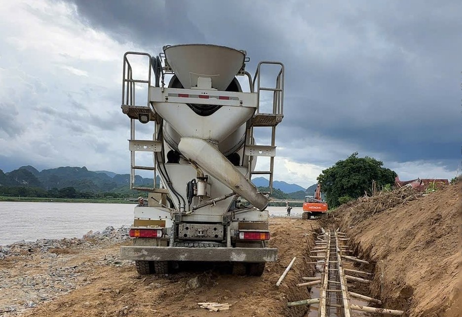 Thanh Hoá: Tăng tốc thi công các dự án chống sạt lở và xử lý sạt lở - Ảnh 1.