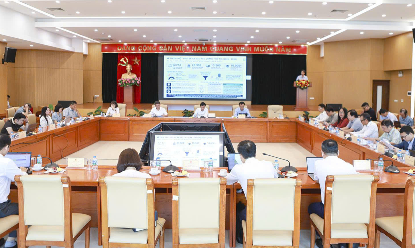 Đào tạo cán bộ quản lý đô thị theo vị trí việc làm, đáp ứng yêu cầu chuyển đổi số - Ảnh 5.