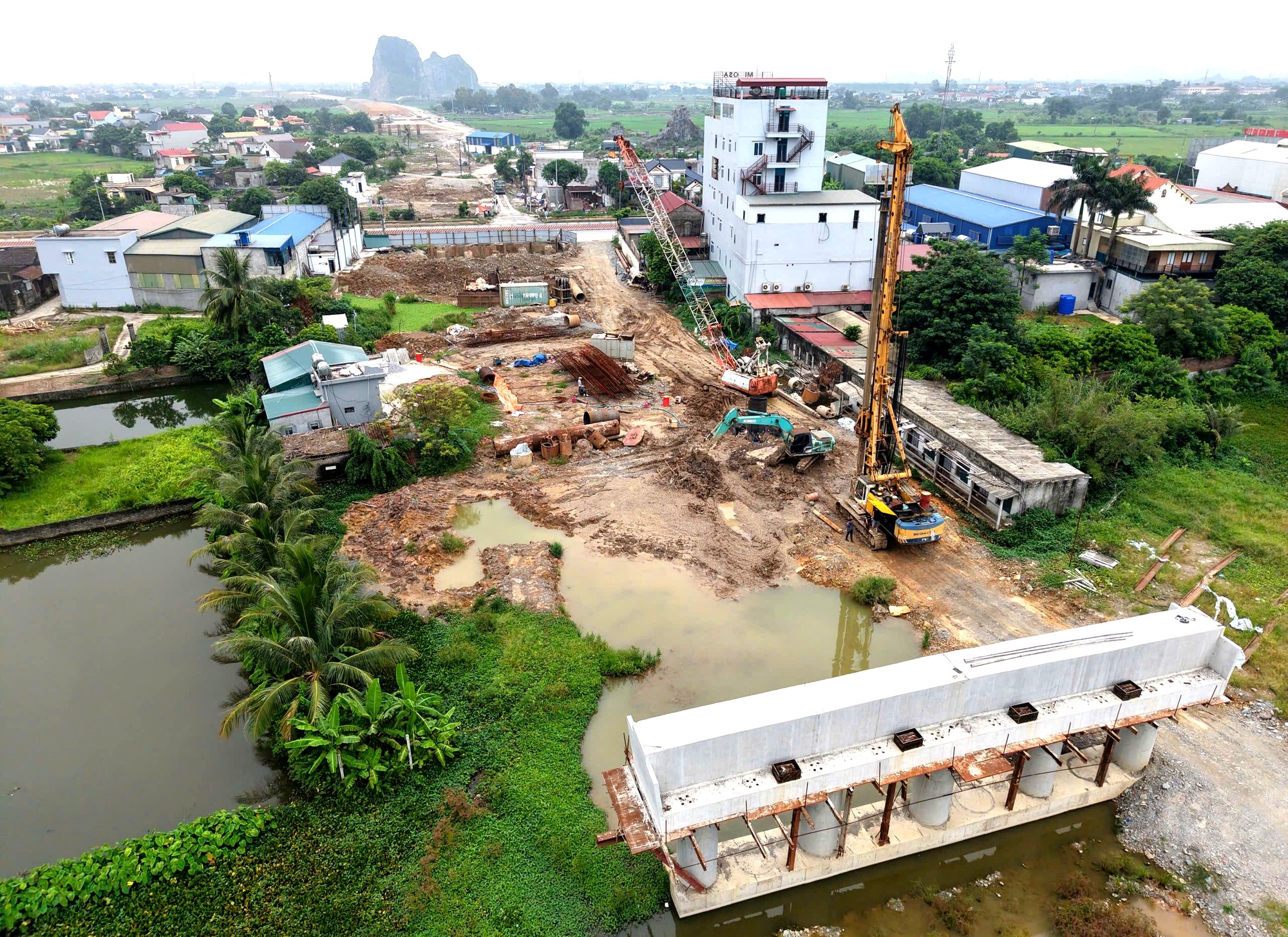 Cao tốc Ninh B&igrave;nh - Hải Ph&ograve;ng hơn 9.100 tỷ đồng thi c&ocirc;ng xuy&ecirc;n lễ, tăng tốc về đ&iacute;ch - Ảnh 2.
