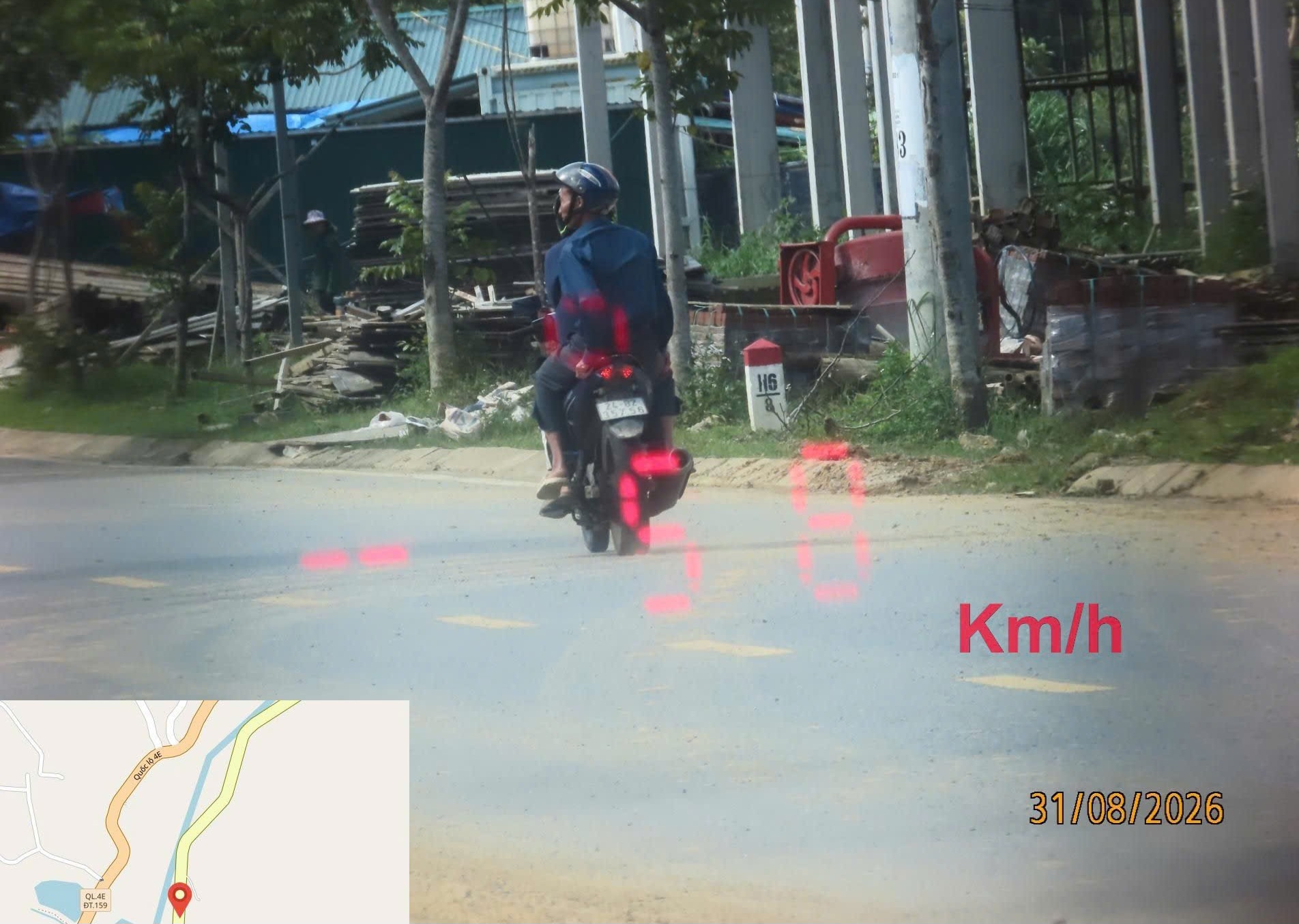 CSGT Lào Cai căng mình đảm bảo ATGT những ngày nghỉ lễ - Ảnh 9.