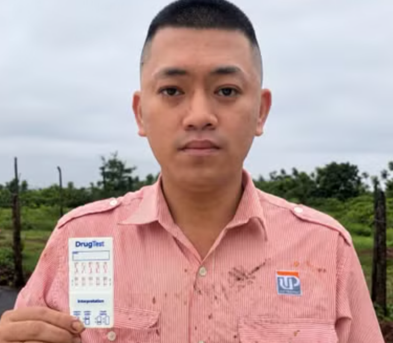 Tạm giữ hình sự tài xế điều khiển xe khách bị lật ở Gia Lai - Ảnh 1.