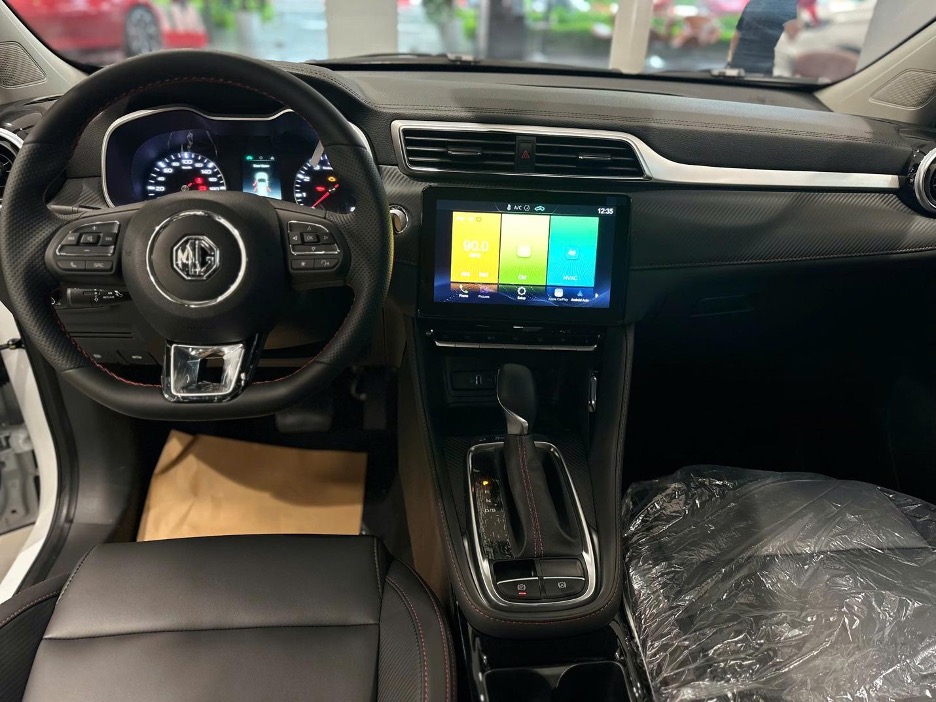 MG ZS giảm giá kỷ lục, chỉ còn 378 triệu đồng - Ảnh 3.