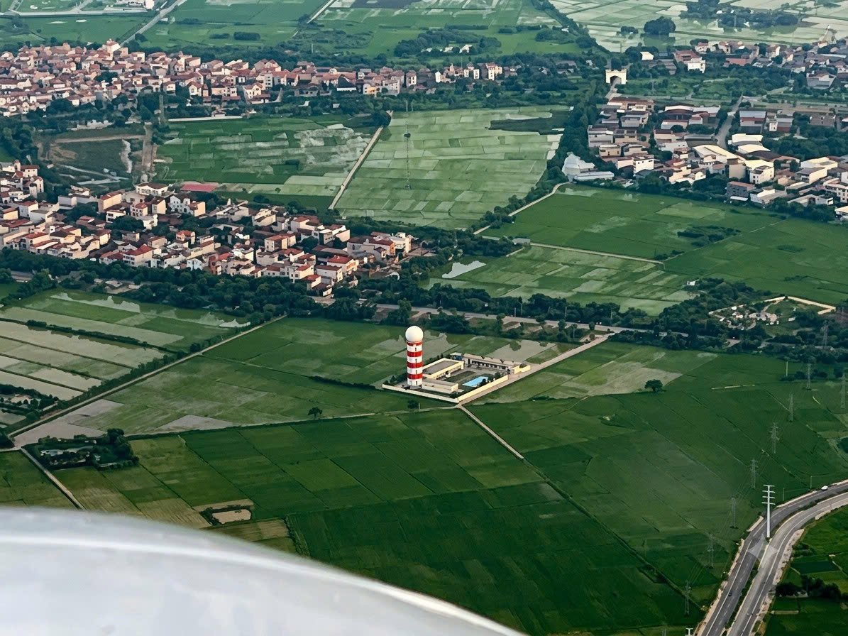 Ho&agrave;n th&agrave;nh bay kiểm tra, hiệu chuẩn cơ bản hệ thống radar Nội B&agrave;i - Ảnh 1.