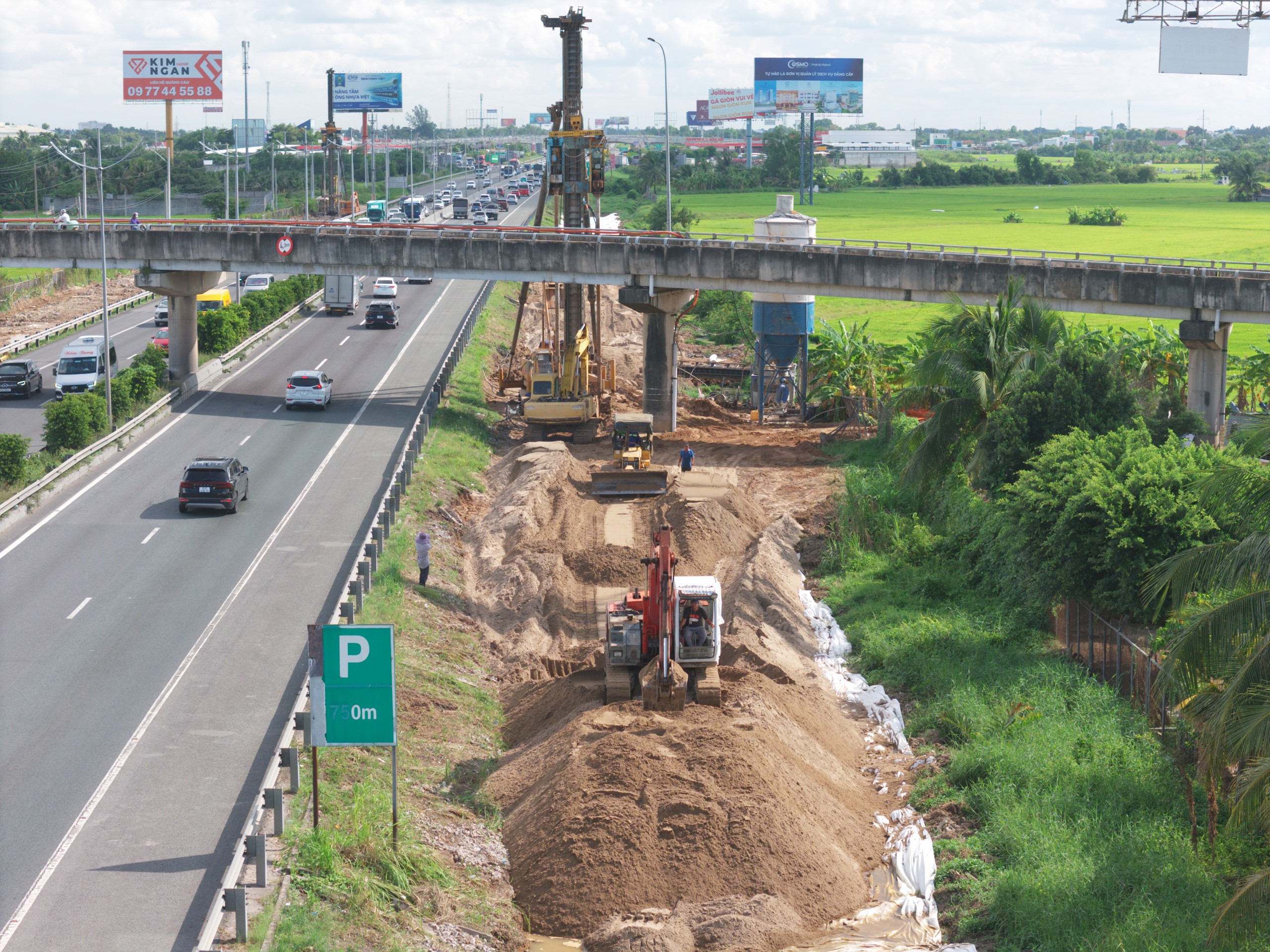 To&agrave;n cảnh c&ocirc;ng trường mở rộng cao tốc TP.HCM - Trung Lương - Mỹ Thuận - Ảnh 13.