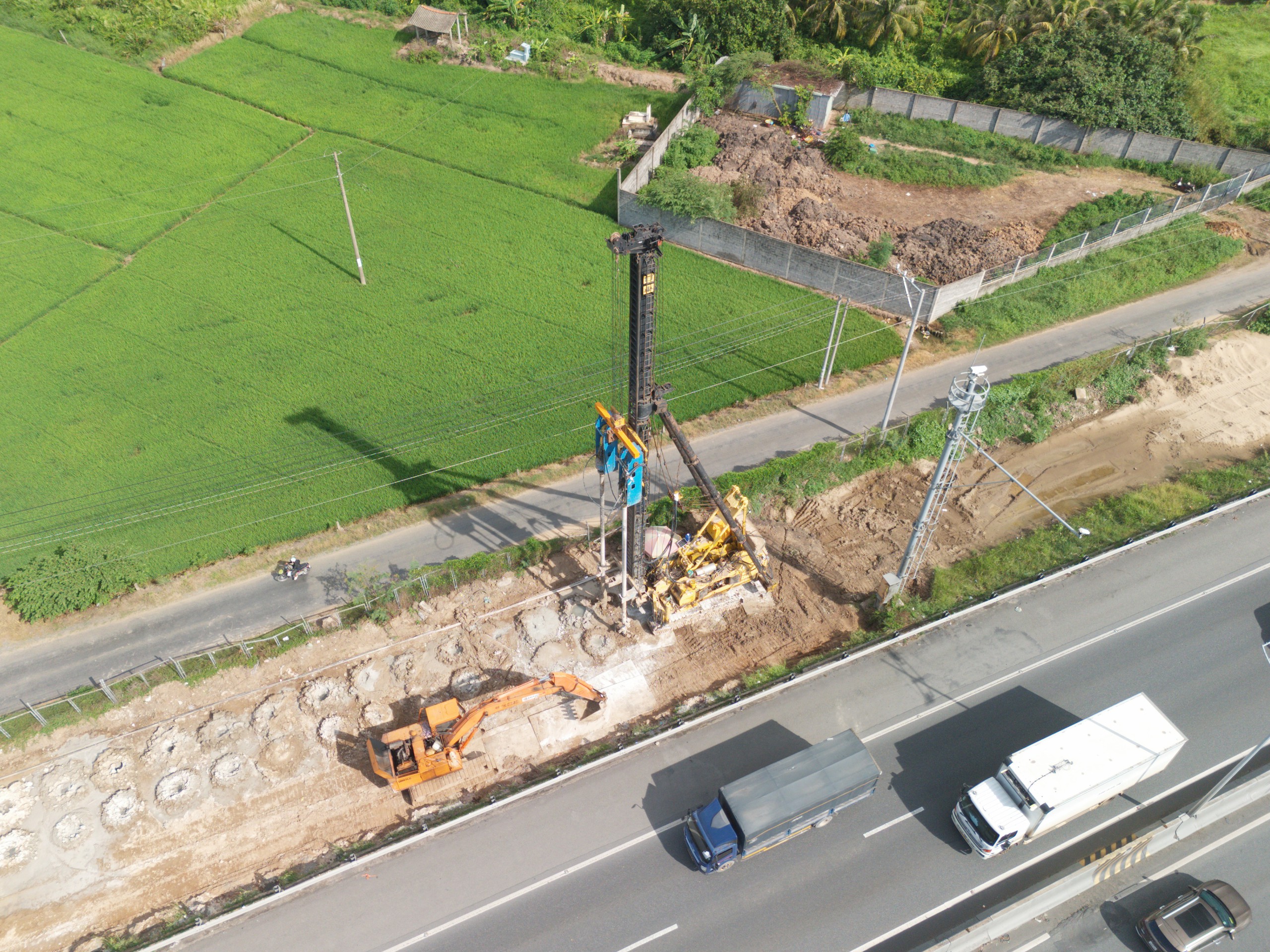 To&agrave;n cảnh c&ocirc;ng trường mở rộng cao tốc TP.HCM - Trung Lương - Mỹ Thuận - Ảnh 6.