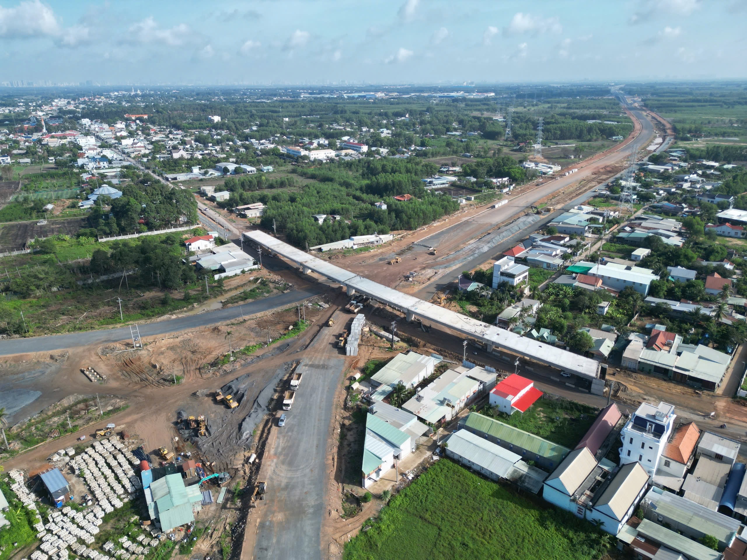 Gỡ điểm nghẽn, th&uacute;c tiến độ đường 25C v&agrave; V&agrave;nh đai 3 để kịp phục vụ s&acirc;n bay Long Th&agrave;nh - Ảnh 6.