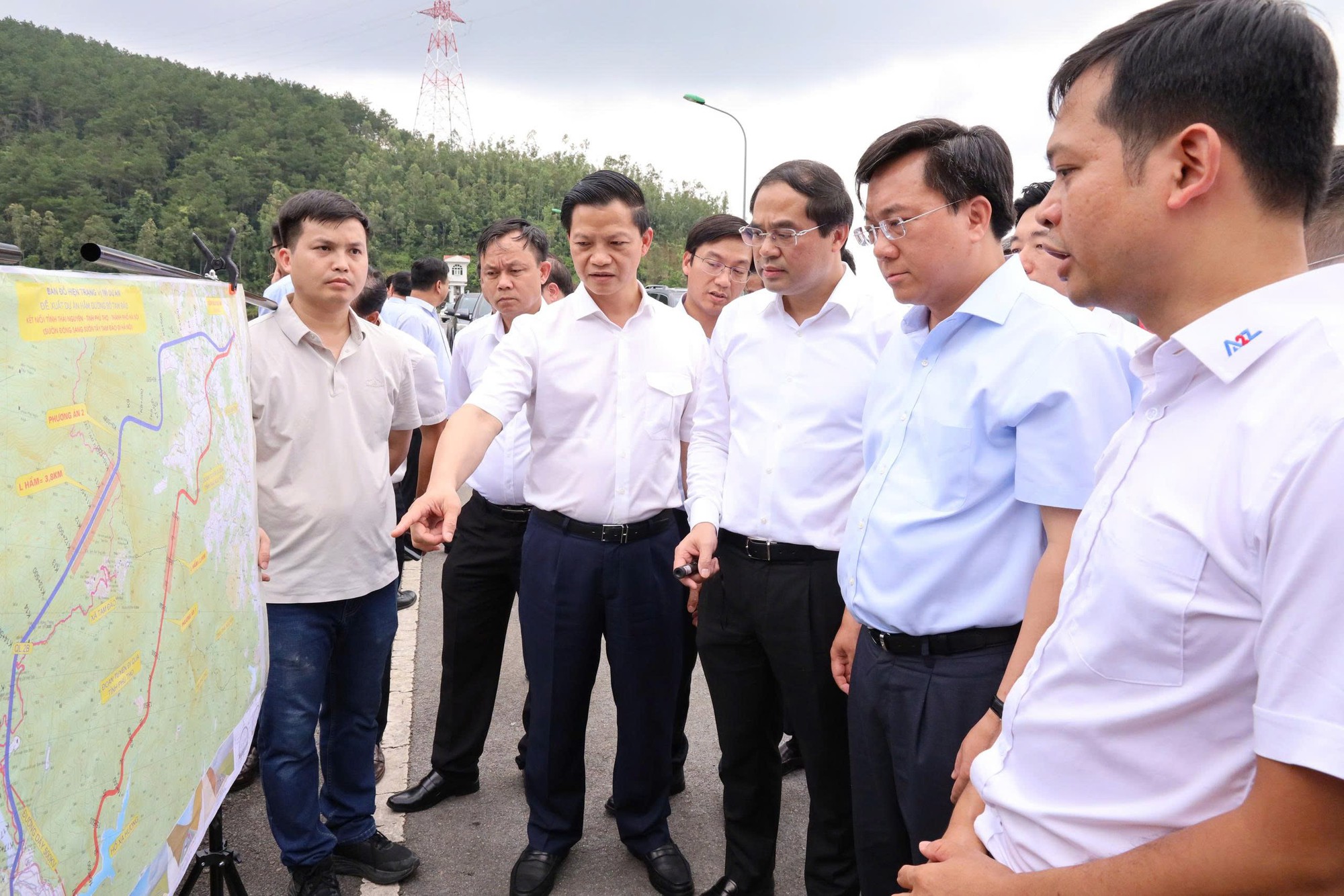 Ph&uacute; Thọ trao đổi phương &aacute;n triển khai Dự &aacute;n đầu tư x&acirc;y dựng hầm đường bộ Tam Đảo  - Ảnh 3.