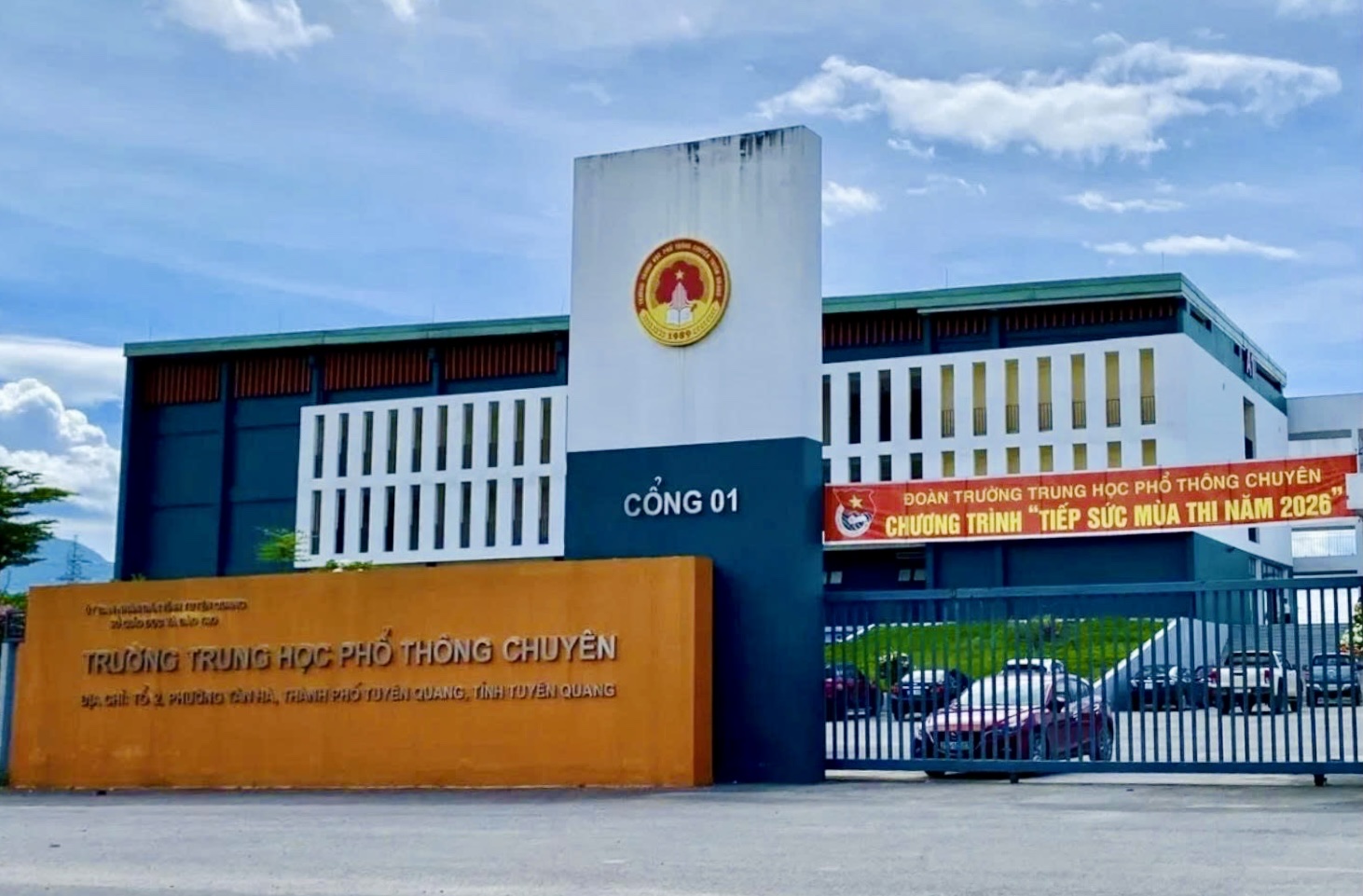 Toàn bộ thí sinh điểm thi trung học phổ thông Chuyên Tuyên Quang thi lại tất cả môn - Ảnh 1.