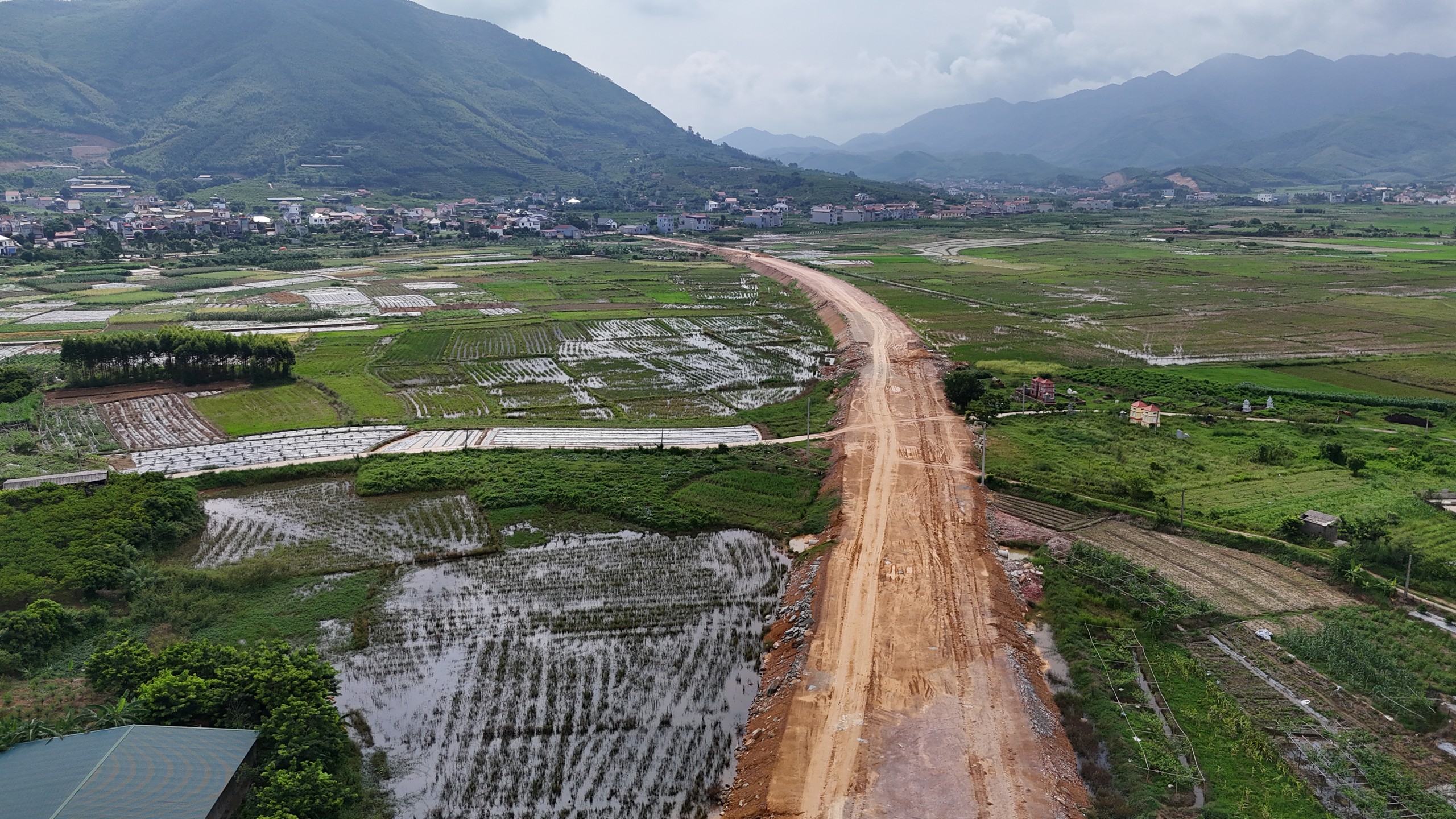 Bắc Ninh: Gỡ vướng mắc, đưa dự án xây dựng đường tỉnh 293 kéo dài về đích - Ảnh 12.