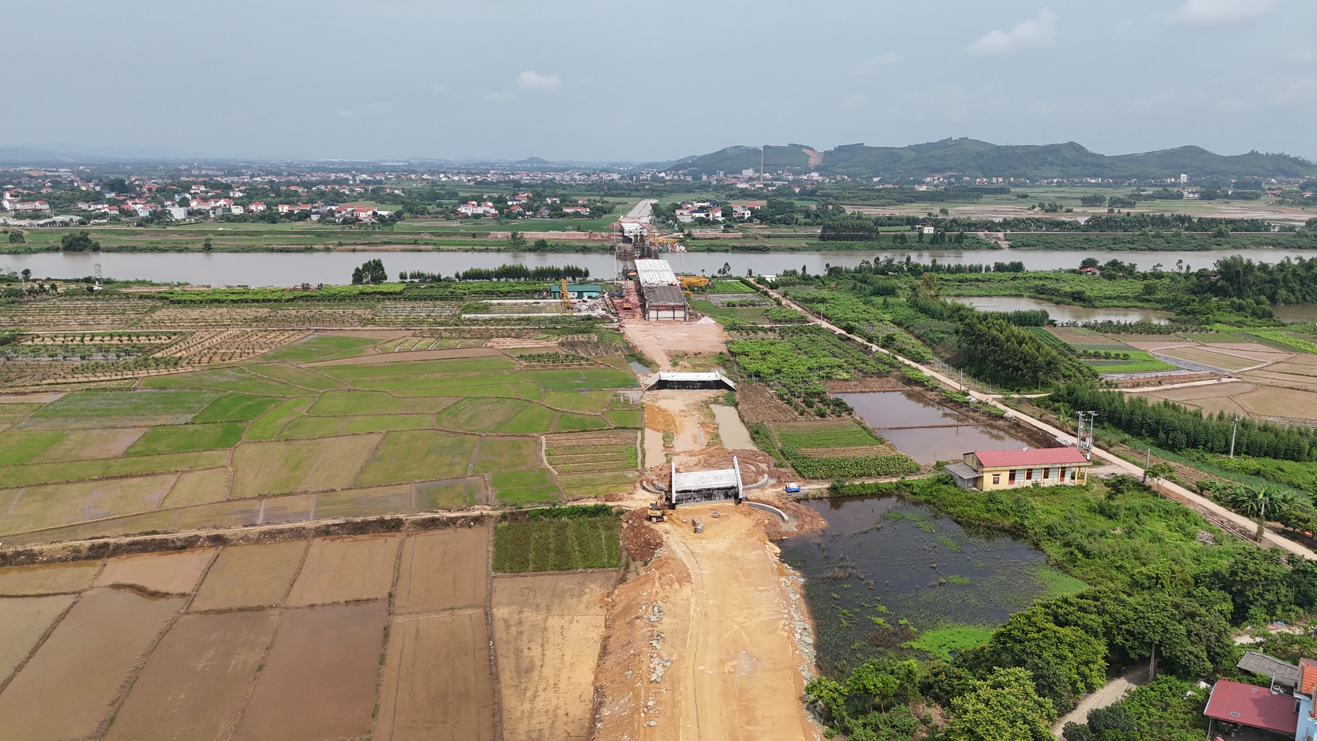 Bắc Ninh: Gỡ vướng mắc, đưa dự án xây dựng đường tỉnh 293 kéo dài về đích - Ảnh 11.