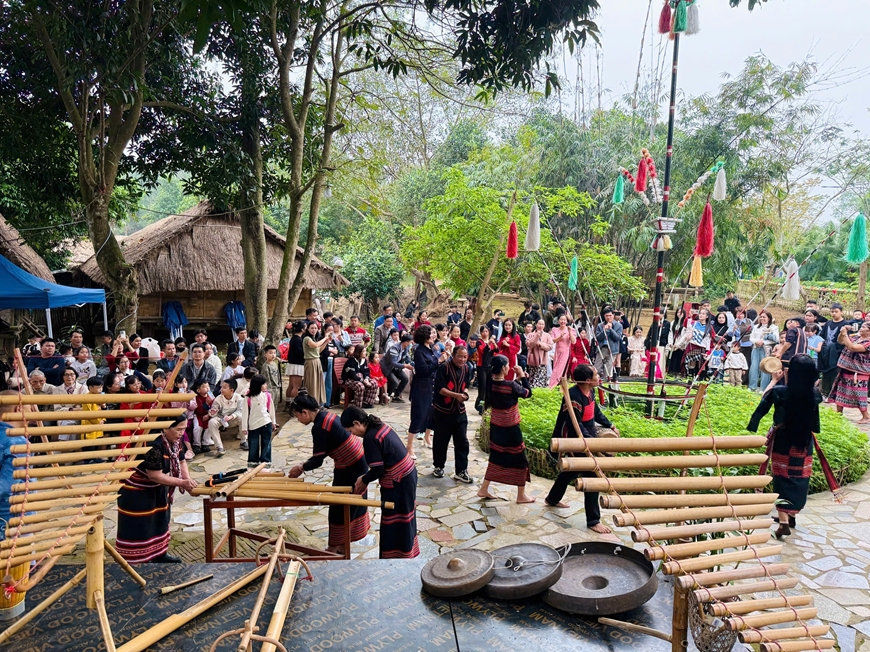 Hà Nội tăng cường bảo đảm an ninh, an toàn trong hoạt động du lịch - Ảnh 1.