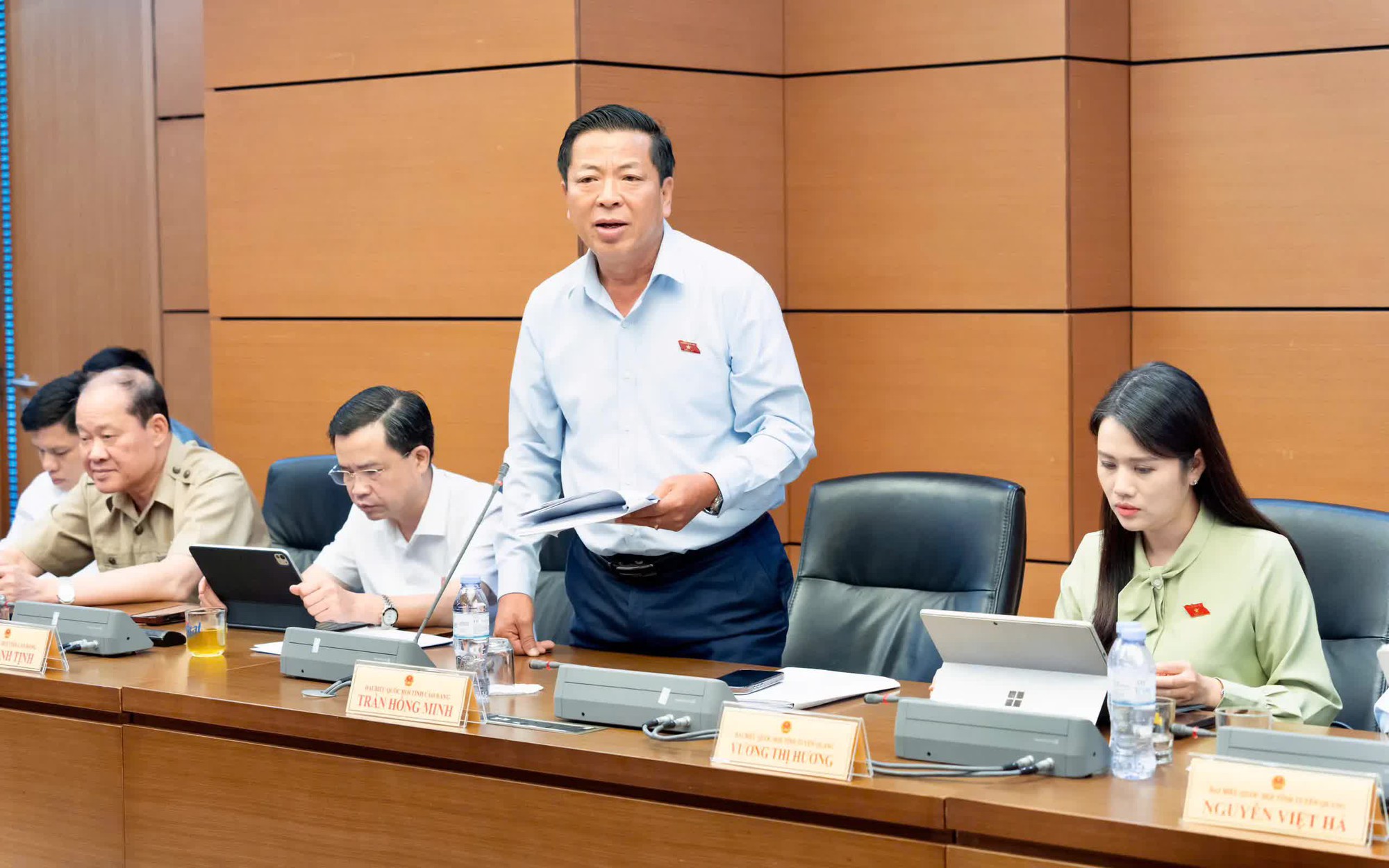 ĐBQH g&oacute;p &yacute; ho&agrave;n thiện quy định về thi tuyển phương &aacute;n v&agrave; chứng chỉ h&agrave;nh nghề kiến tr&uacute;c - Ảnh 4.