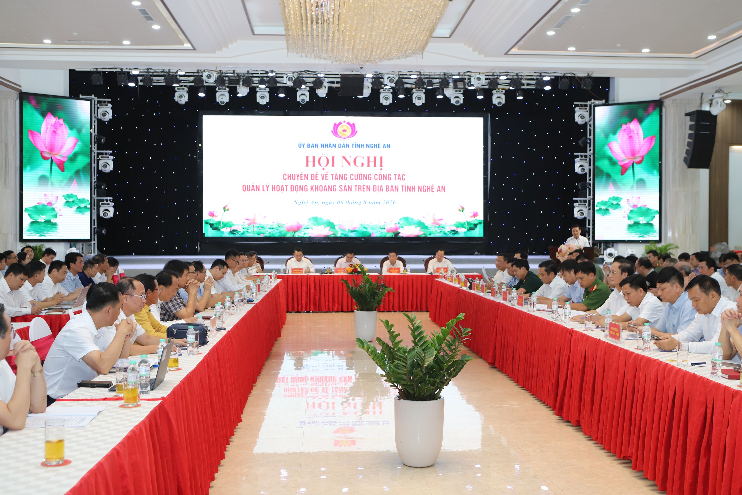 Nghệ An tổ chức hội nghị "Di&ecirc;n Hồng" b&agrave;n biện ph&aacute;p  chống thất tho&aacute;t kho&aacute;ng sản - Ảnh 1.