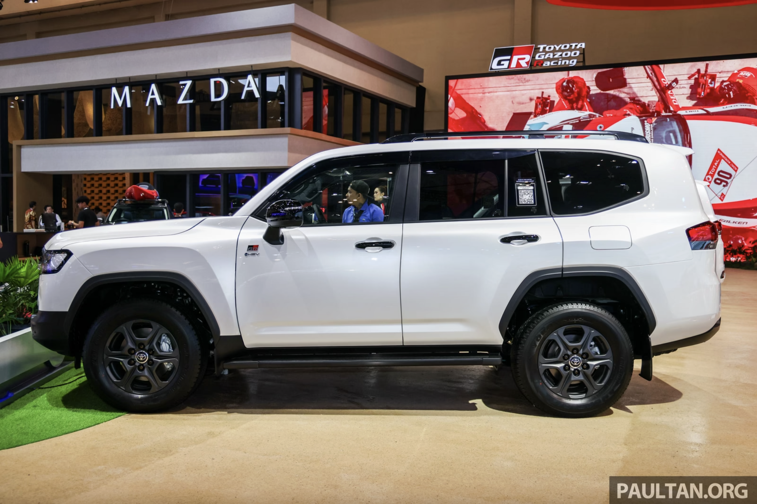 Toyota Land Cruiser hybrid 2026 ra mắt tại Đông Nam Á - Ảnh 5.