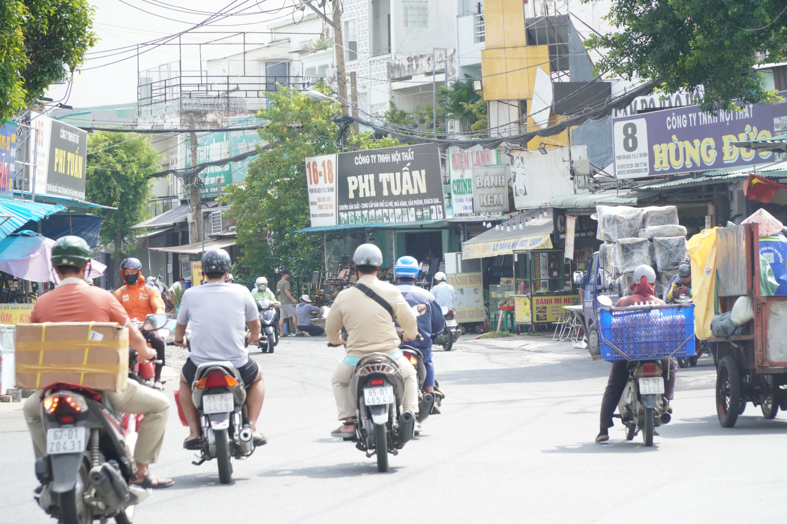 Cận cảnh dự &aacute;n mở rộng đường gần s&acirc;n bay T&acirc;n Sơn Nhất sau 21 năm chưa ho&agrave;n th&agrave;nh - Ảnh 15.
