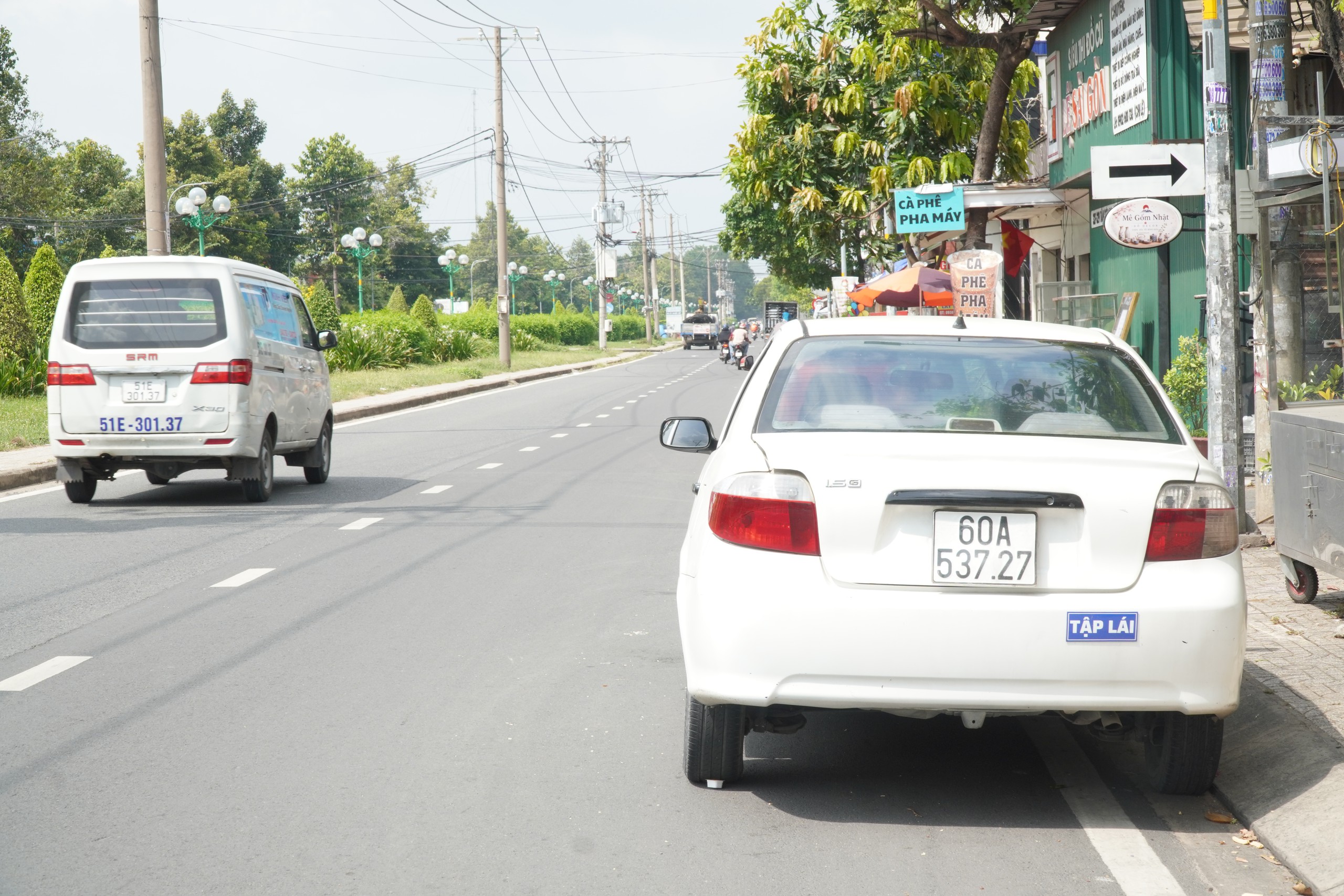 Cận cảnh dự &aacute;n mở rộng đường gần s&acirc;n bay T&acirc;n Sơn Nhất sau 21 năm chưa ho&agrave;n th&agrave;nh - Ảnh 3.