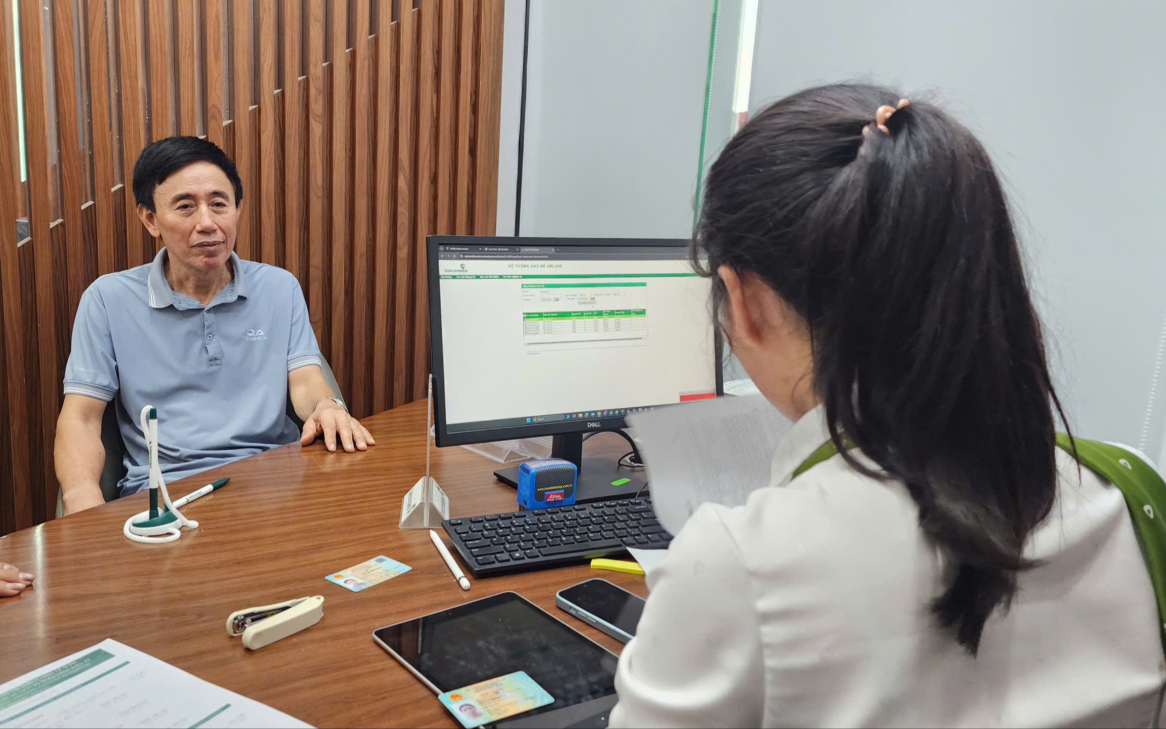 Người d&acirc;n Bắc Ninh nhận tiền bồi thường giải ph&oacute;ng mặt bằng dự &aacute;n đường s&acirc;n bay Gia B&igrave;nh - Ảnh 7.