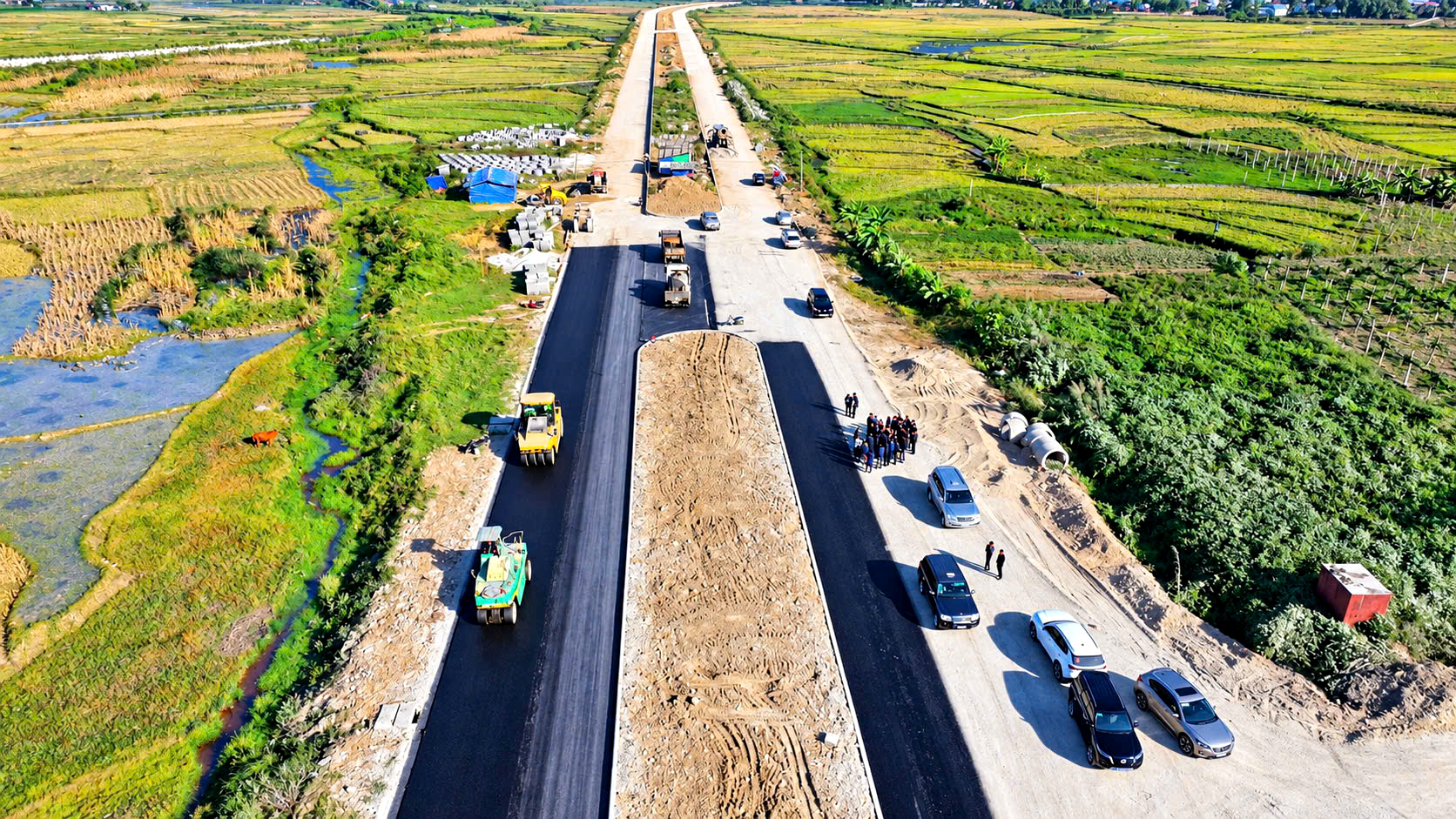 To&agrave;n cảnh tuyến đường kết nối Lai Ch&acirc;u với cao tốc Nội B&agrave;i - L&agrave;o Cai vừa ho&agrave;n th&agrave;nh- Ảnh 3.