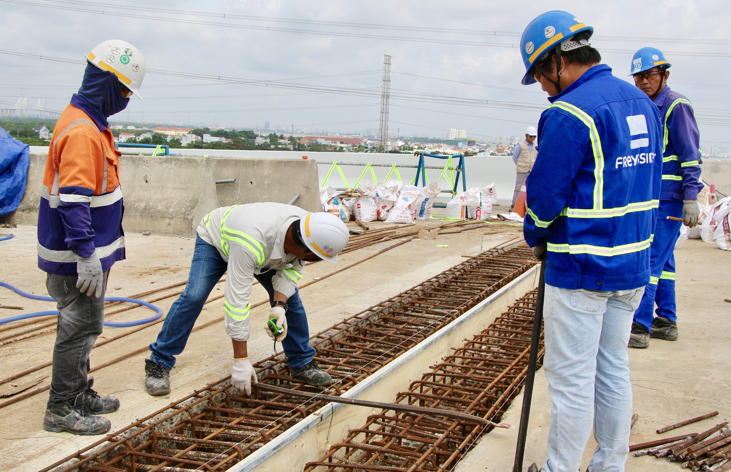 Cầu Phước Kh&aacute;nh nối Đồng Nai - TP.HCM tăng tốc thi c&ocirc;ng để đưa v&agrave;o khai th&aacute;c cuối th&aacute;ng 9- Ảnh 4.