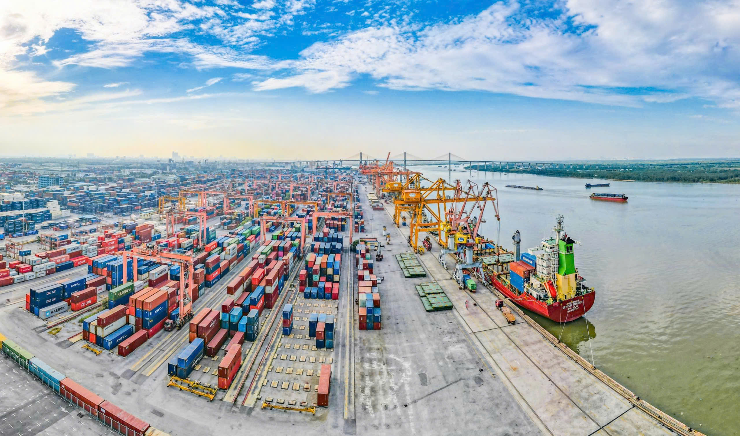 T&agrave;u mẹ nối chuyến thẳng từ Hải Ph&ograve;ng, h&agrave;ng Việt vươn tới c&aacute;c thị trường lớn- Ảnh 1.
