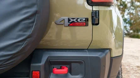 Jeep Recon điện mạnh 670 mã lực nhưng chỉ đi khoảng 357 km - Ảnh 5.