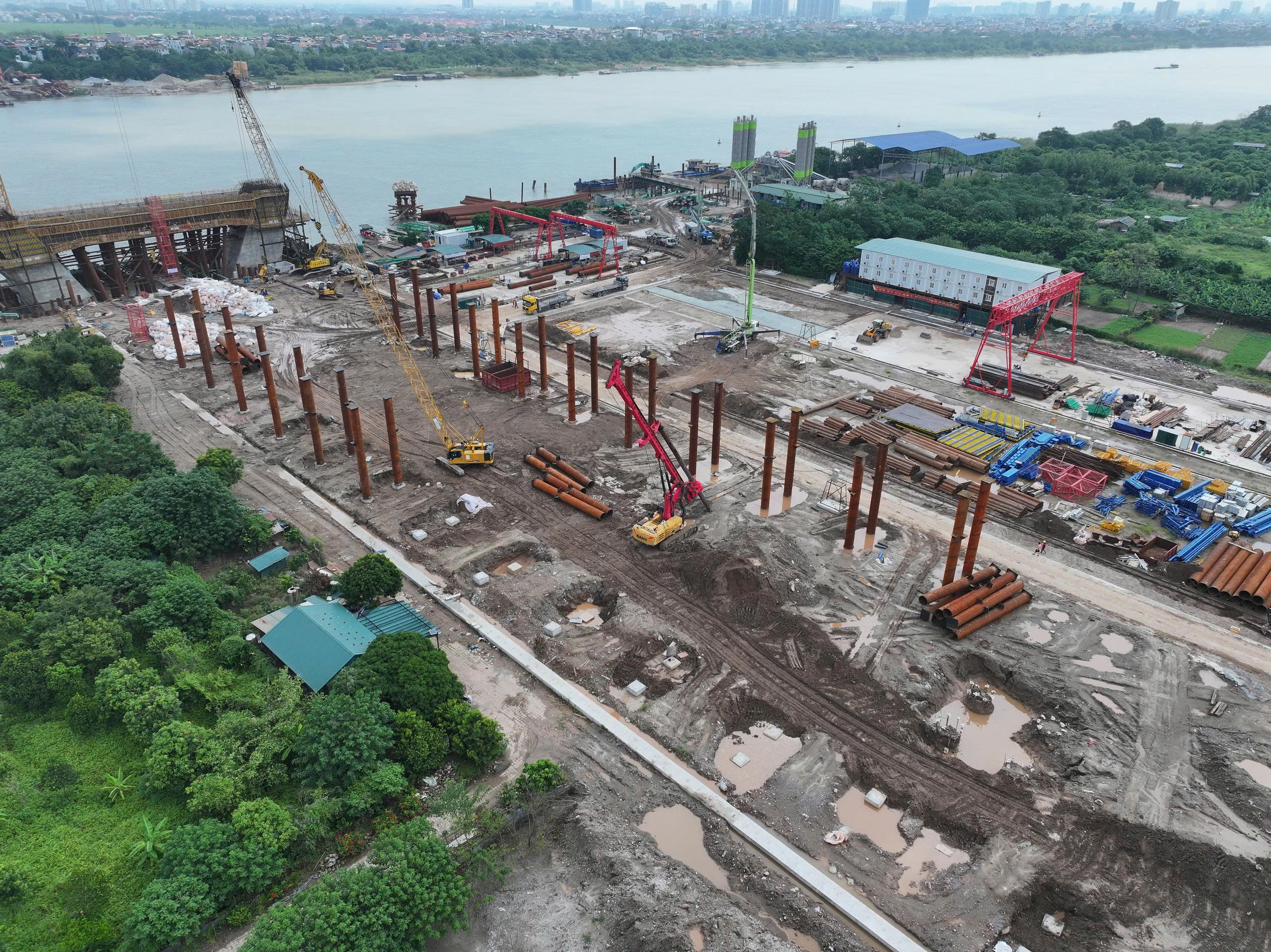H&agrave; Nội: Ba đại c&ocirc;ng trường cầu vượt s&ocirc;ng Hồng c&ugrave;ng tăng tốc, chạy đua về đ&iacute;ch trước APEC- Ảnh 11.