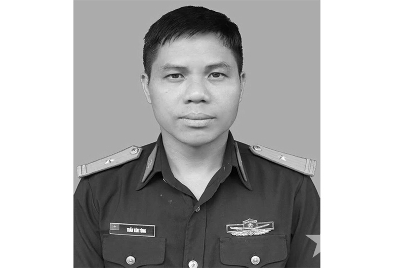 T&igrave;m thấy thi thể thiếu t&aacute; qu&acirc;n đội mất t&iacute;ch khi cứu người tr&ecirc;n s&ocirc;ng Tr&agrave; L&yacute;- Ảnh 1.