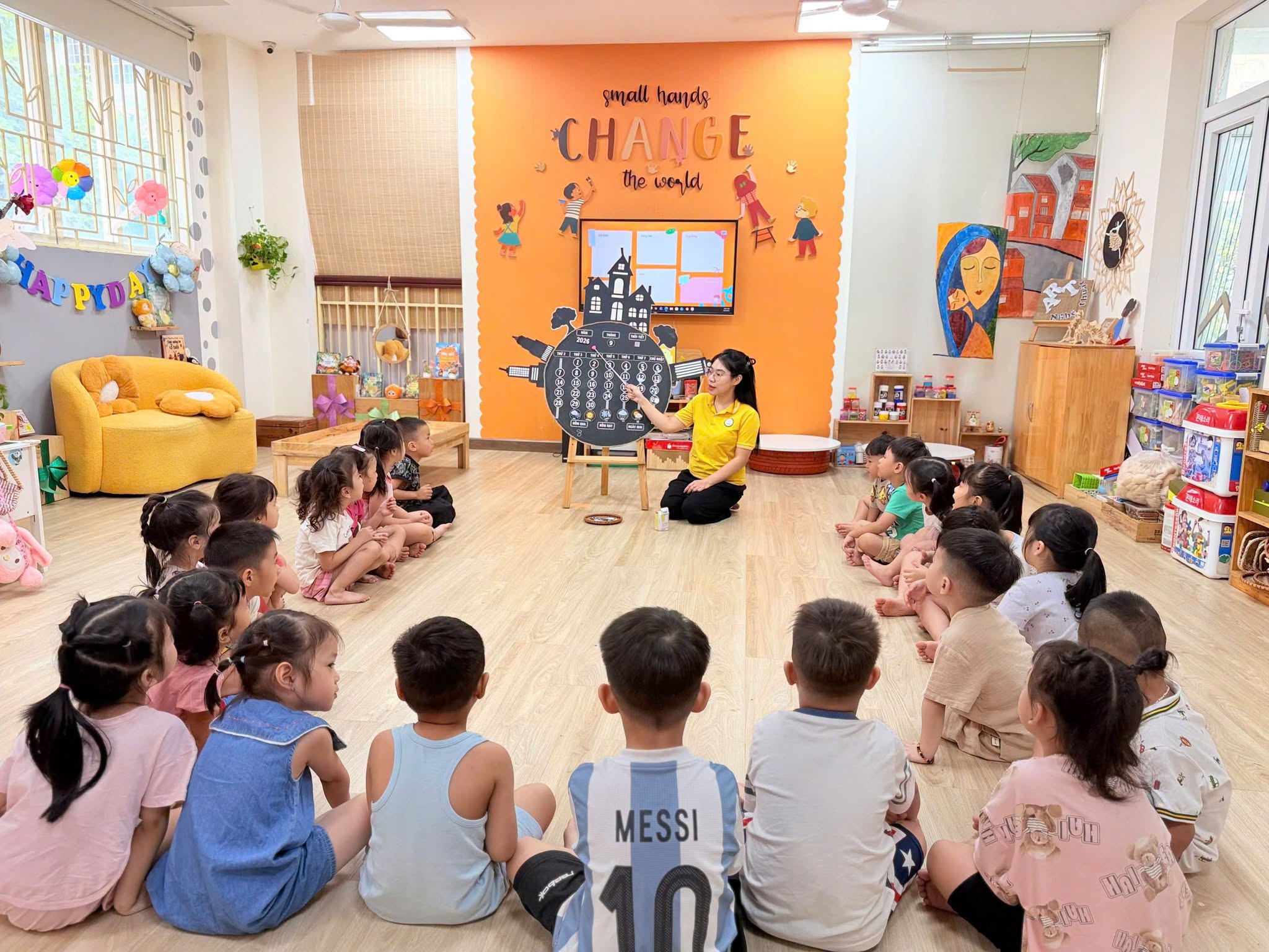 Trẻ 5-6 tuổi chưa hoàn thành chương trình mầm non được hỗ trợ học phí - Ảnh 1.