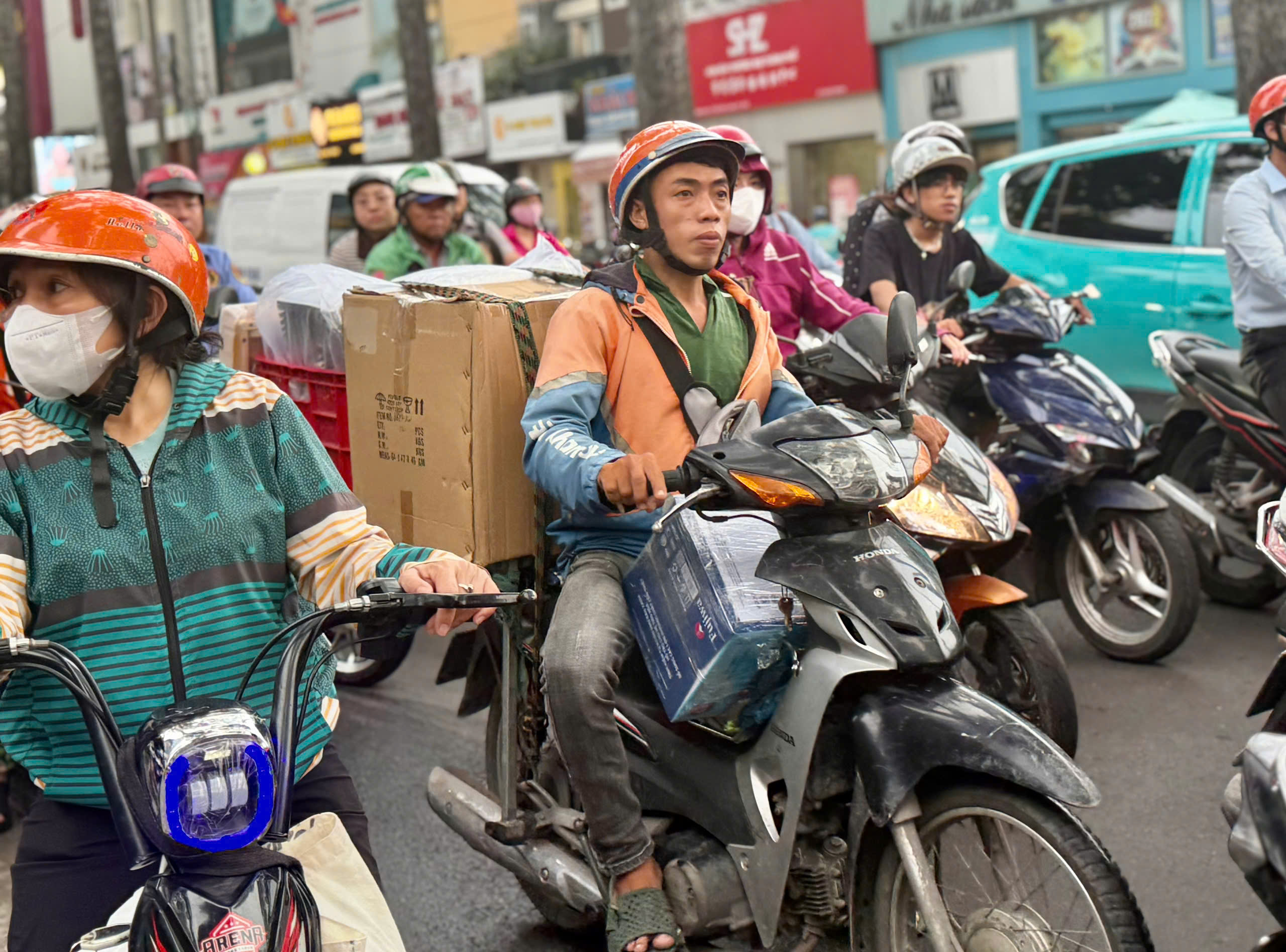 TP.HCM: 400.000 tài xế xe công nghệ và bài toán an sinh- Ảnh 4.