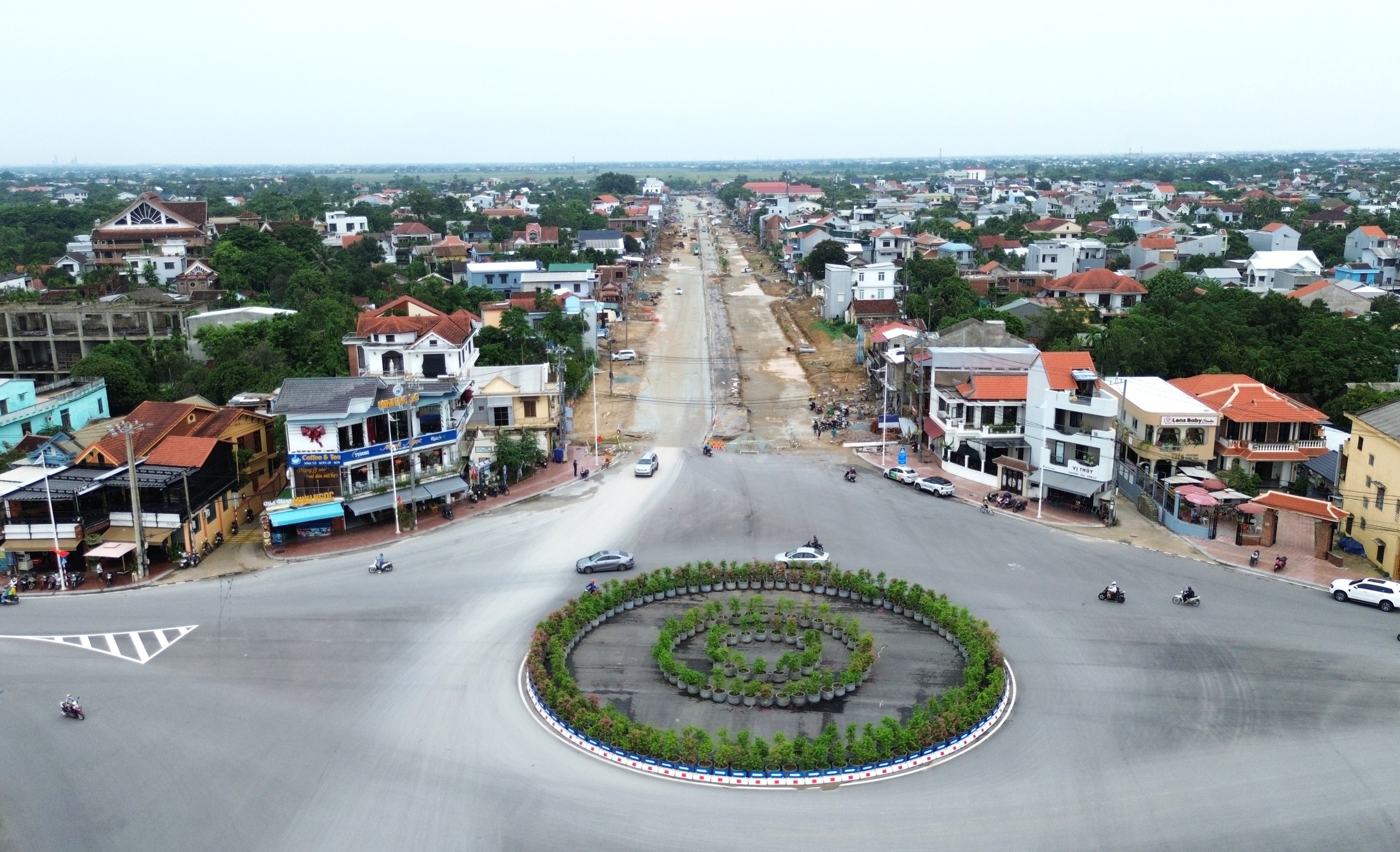 Tuyến đường 100 tỷ đồng nối cầu vượt s&ocirc;ng Hương ở Huế c&oacute; ho&agrave;n th&agrave;nh đ&uacute;ng tiến độ?- Ảnh 1.