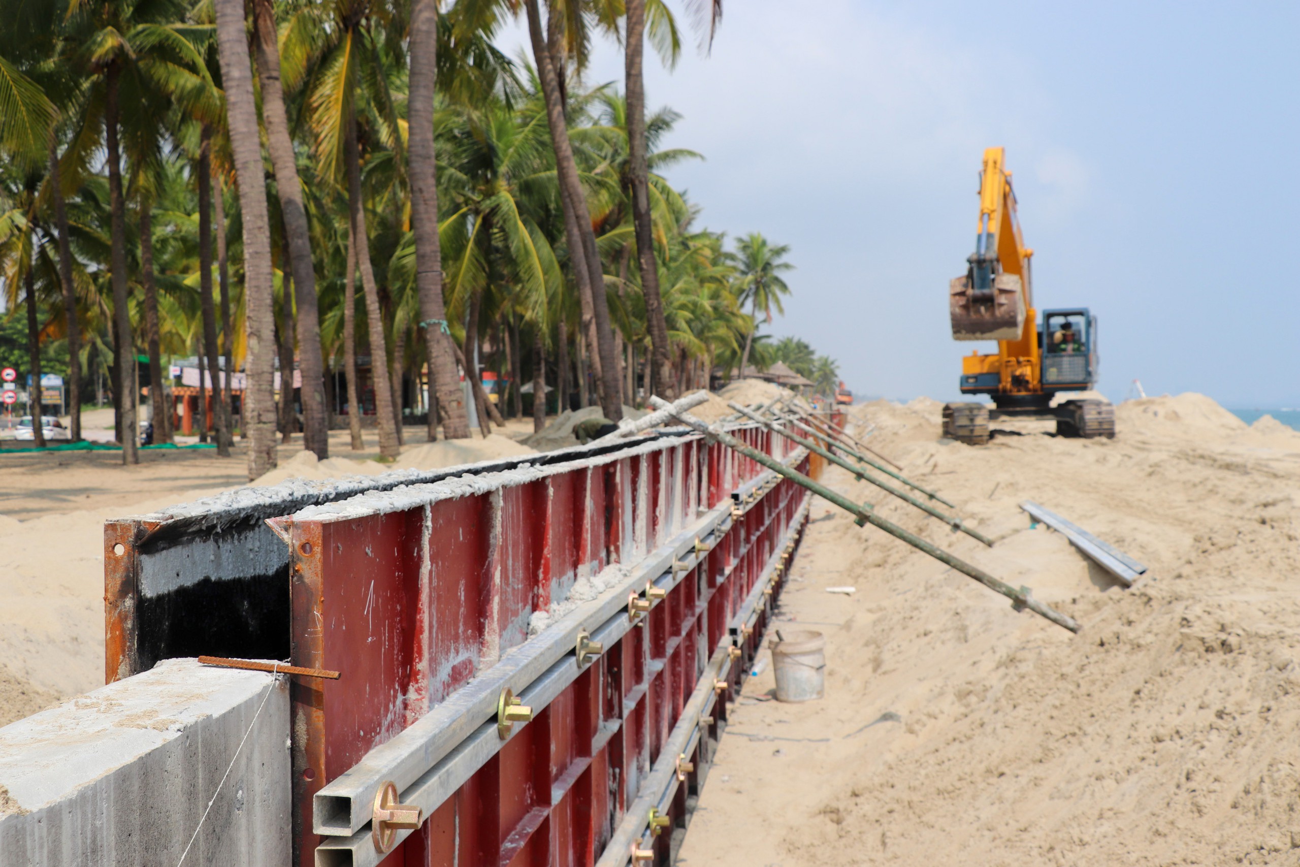 Đà Nẵng: Gấp rút thi công kè khẩn cấp gần 500 tỷ đồng bảo vệ sông Thu Bồn và biển Hội An- Ảnh 10.