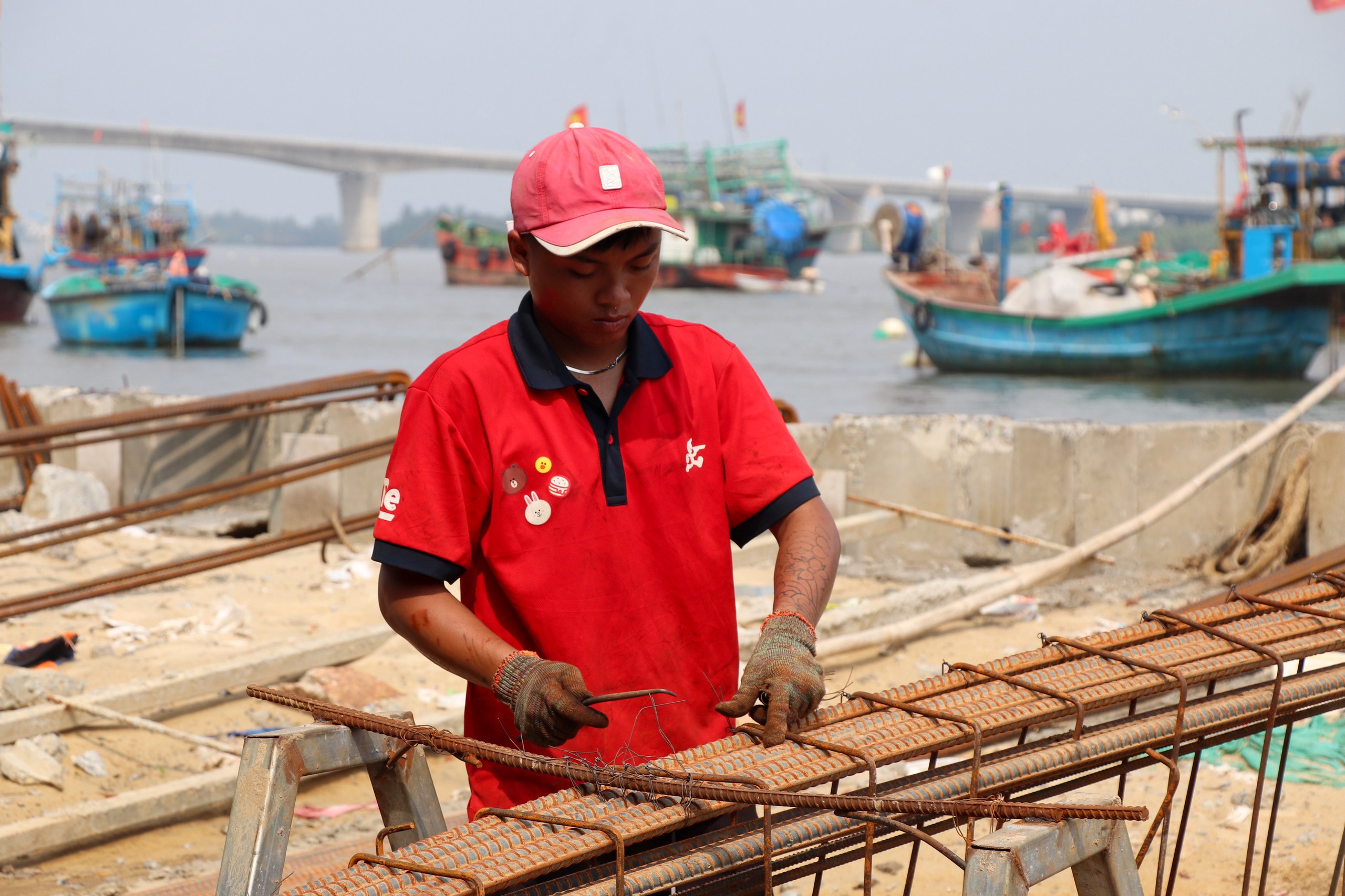 Đà Nẵng: Gấp rút thi công kè khẩn cấp gần 500 tỷ đồng bảo vệ sông Thu Bồn và biển Hội An- Ảnh 5.