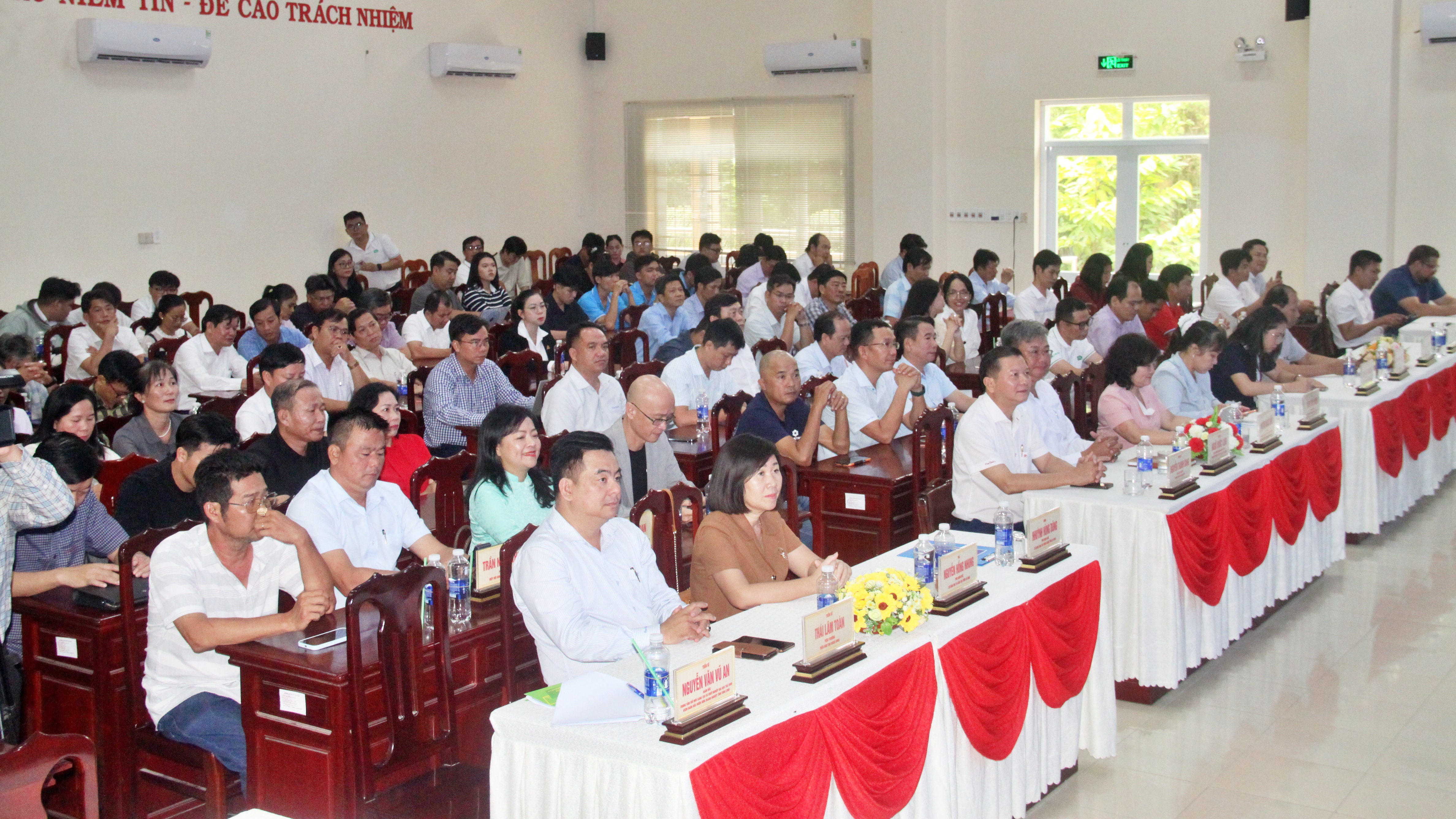 Khai thác dữ liệu số thúc đẩy khởi nghiệp đổi mới sáng tạo tại Cà Mau- Ảnh 1.