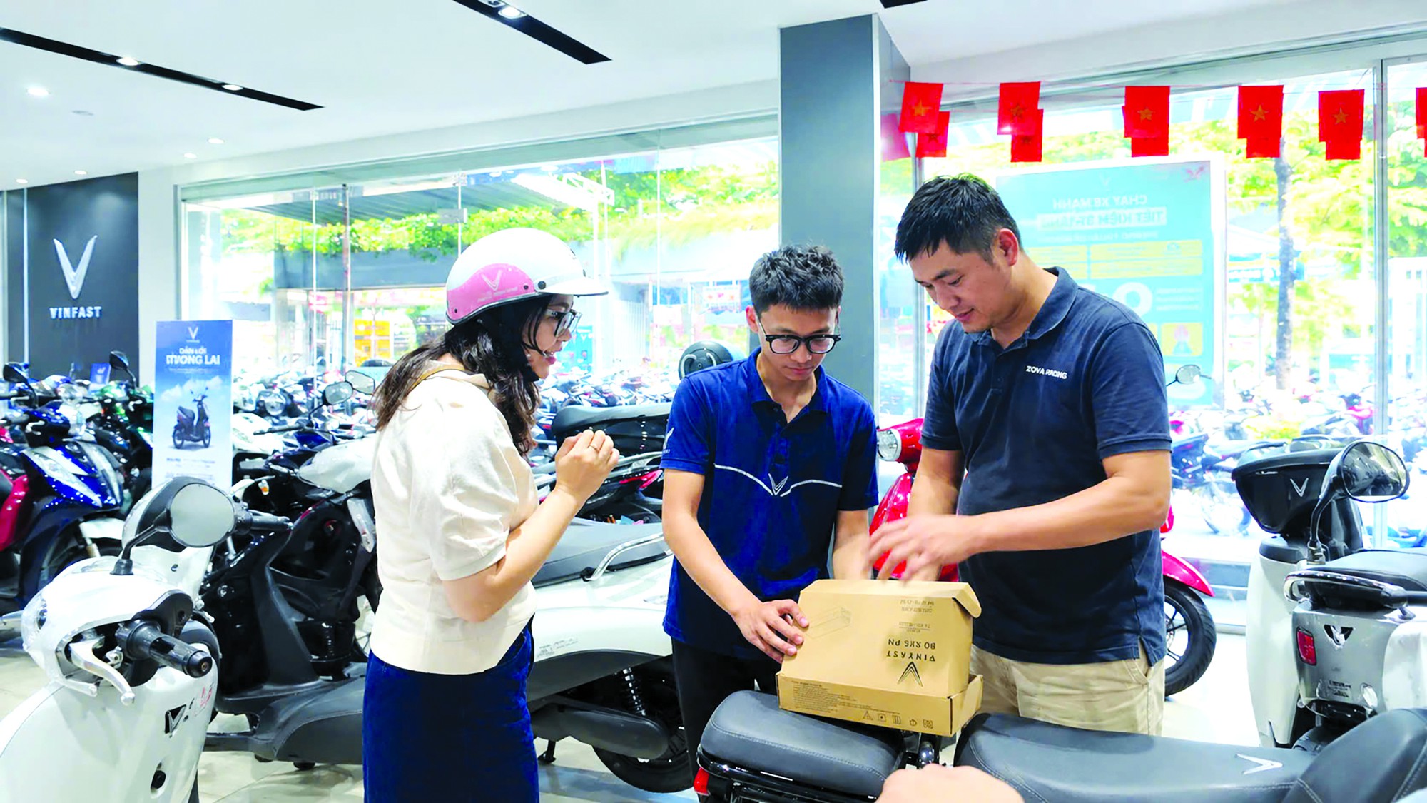 Tân sinh viên nên chọn xe máy nào? - Ảnh 1.