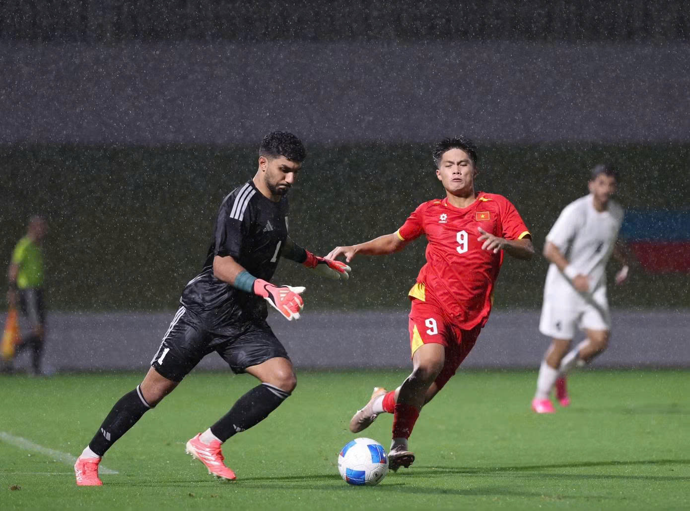 ASIAD 20: U23 Việt Nam h&ograve;a tiếc nuối trước Kuwait - Ảnh 2.