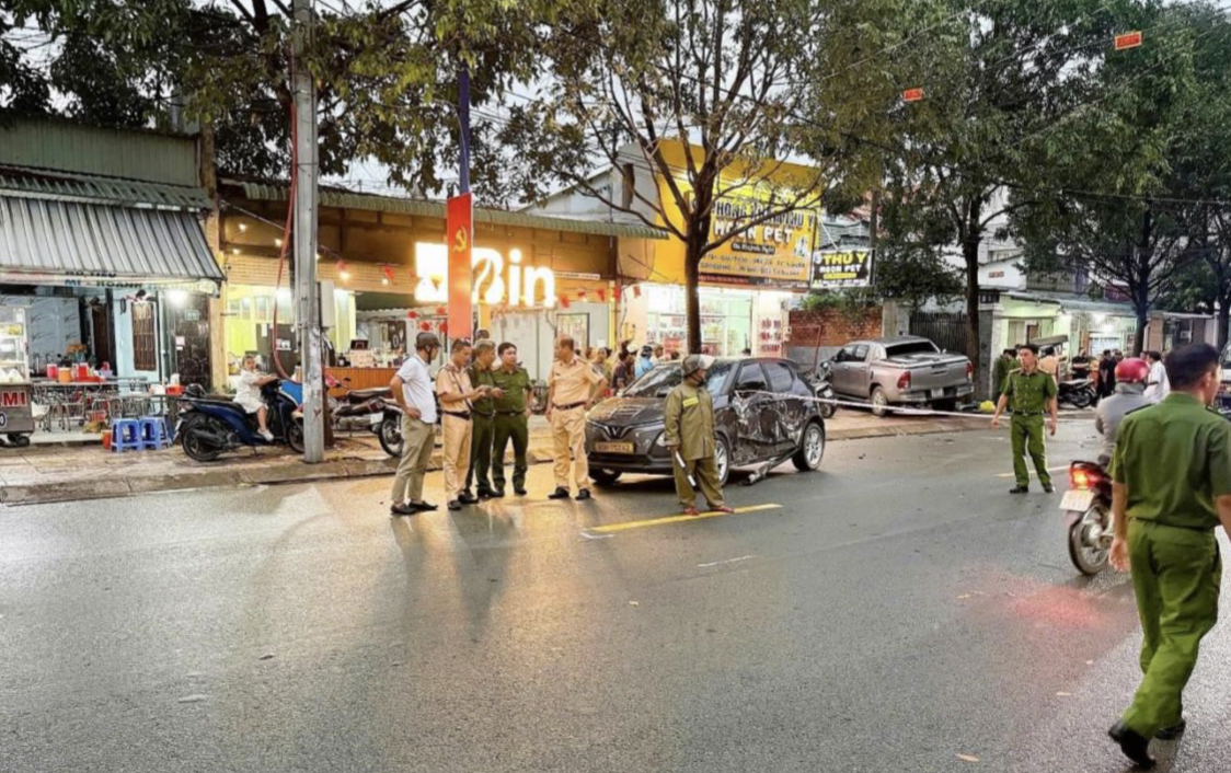 Khởi tố vụ &aacute;n t&agrave;i xế grab tử vong sau tai nạn li&ecirc;n ho&agrave;n tr&ecirc;n đường Đặng Văn Trơn - Ảnh 2.