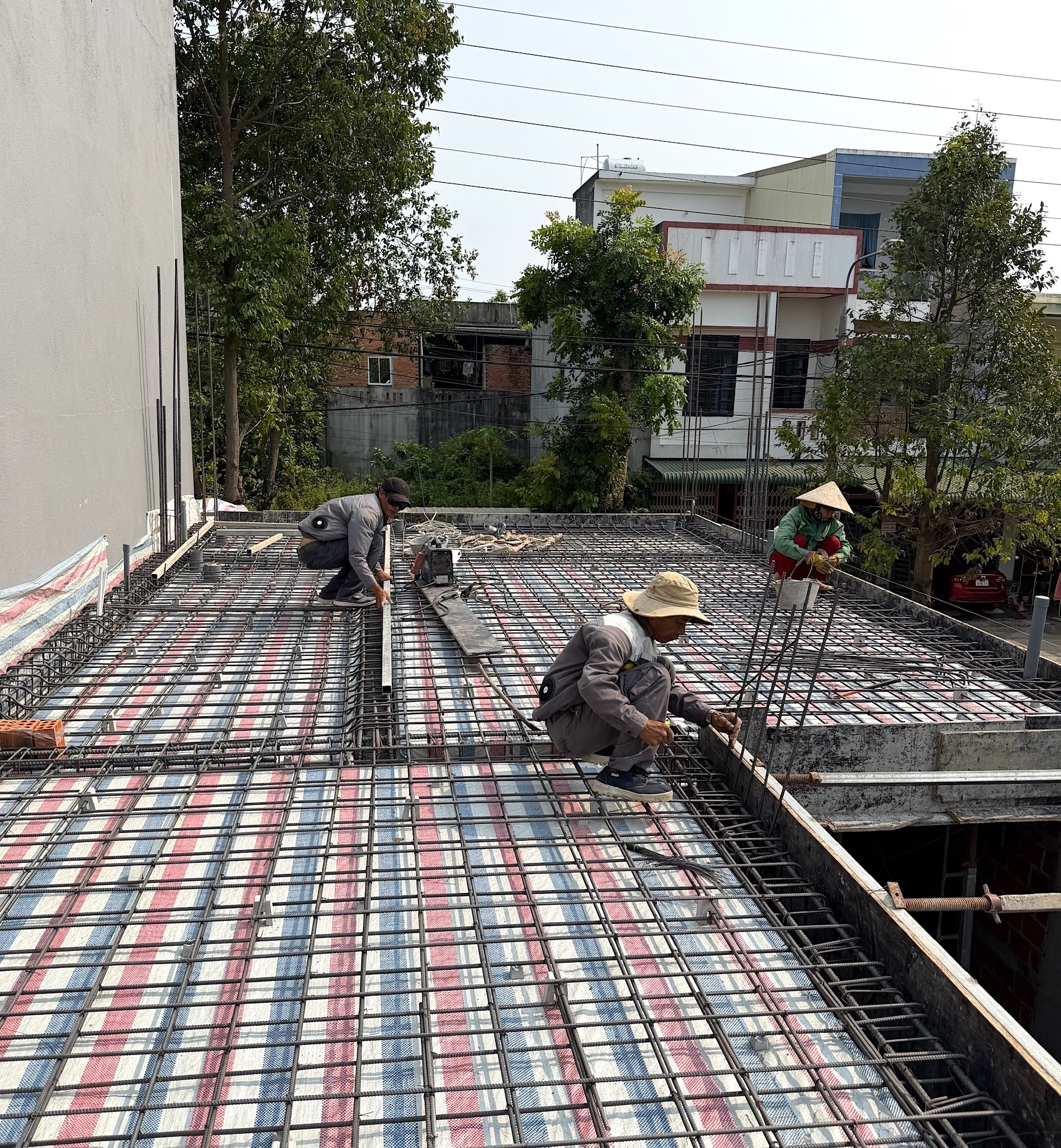 Cảnh chầu chực nhiều ng&agrave;y, canh hứng từng xe đ&aacute; x&acirc;y dựng ở Quảng Ng&atilde;i- Ảnh 19.