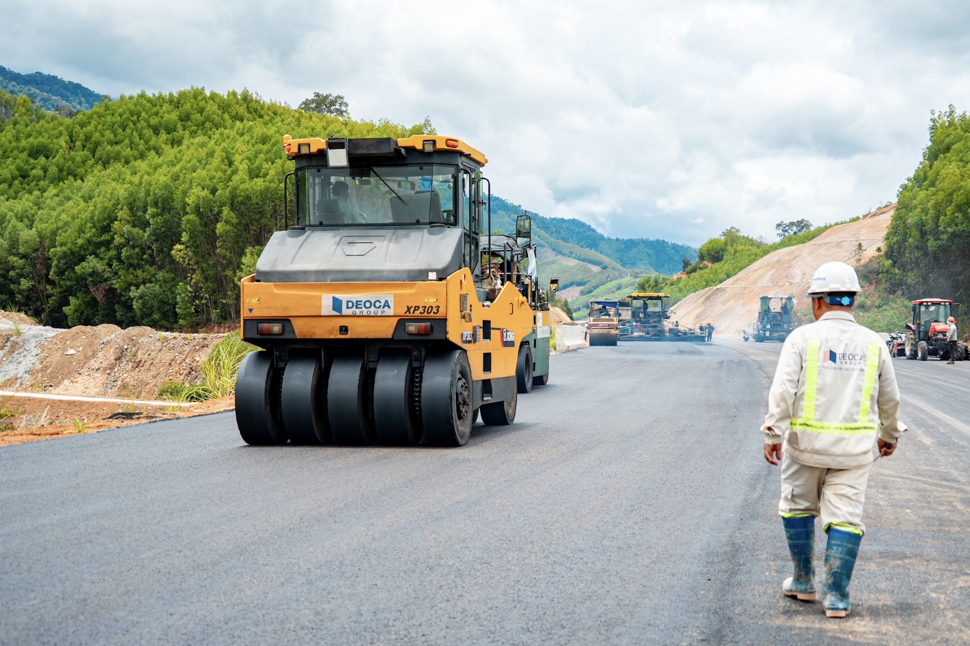Vượt khó làm cao tốc giữa đại ngàn Tây Nguyên - Ảnh 11.