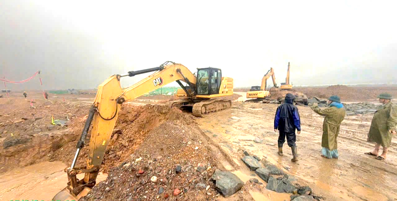 Cống thủy lợi 60 năm tuổi g&aacute;nh &aacute;p lực ti&ecirc;u tho&aacute;t nước ở Vũng &Aacute;ng- Ảnh 3.