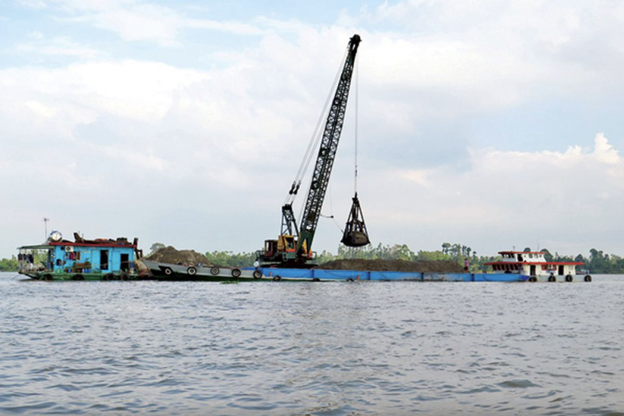 Bộ X&acirc;y dựng c&ocirc;ng bố dự &aacute;n nạo v&eacute;t luồng kết hợp thu hồi sản phẩm tr&ecirc;n s&ocirc;ng Đồng Nai - Ảnh 1.