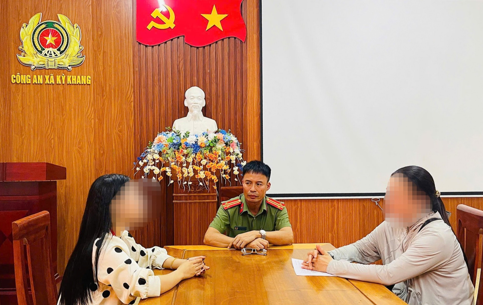 Đăng b&agrave;i x&uacute;c phạm người kh&aacute;c tr&ecirc;n Facebook, người phụ nữ bị phạt 12,5 triệu đồng- Ảnh 1.