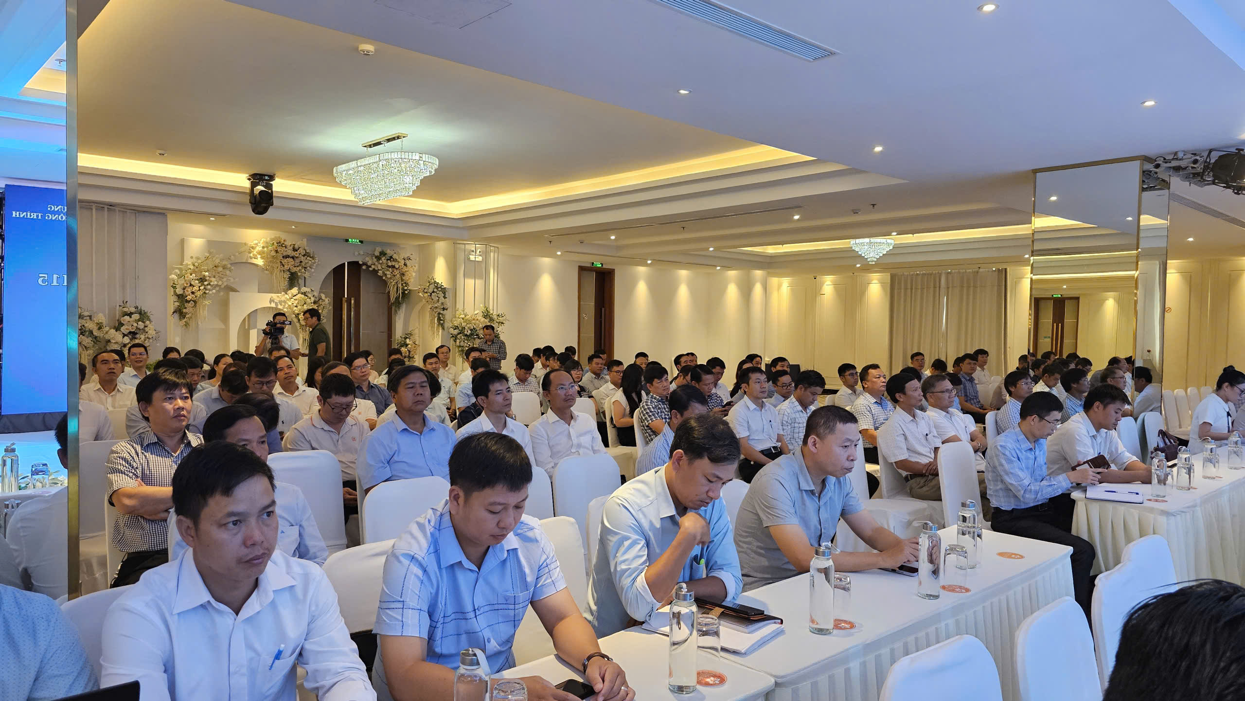 Huế: Gỡ n&uacute;t thắt giấy ph&eacute;p x&acirc;y dựng, siết chặt chất lượng c&ocirc;ng tr&igrave;nh từ c&aacute;c quy định mới- Ảnh 3.