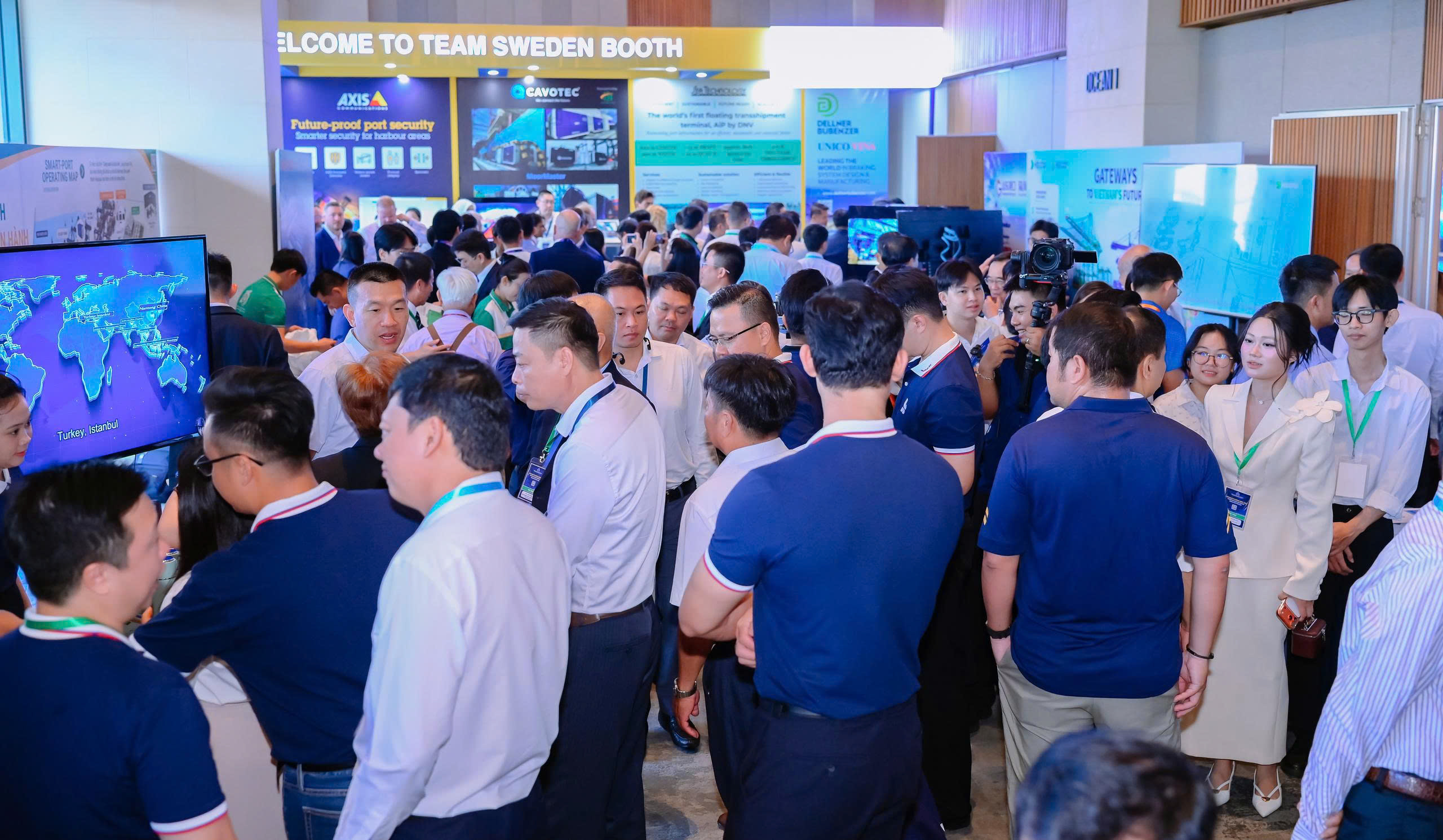 Chuyển đổi xanh cảng biển Việt Nam, kiến tạo hệ sinh th&aacute;i h&agrave;ng hải, logistics - Ảnh 2.