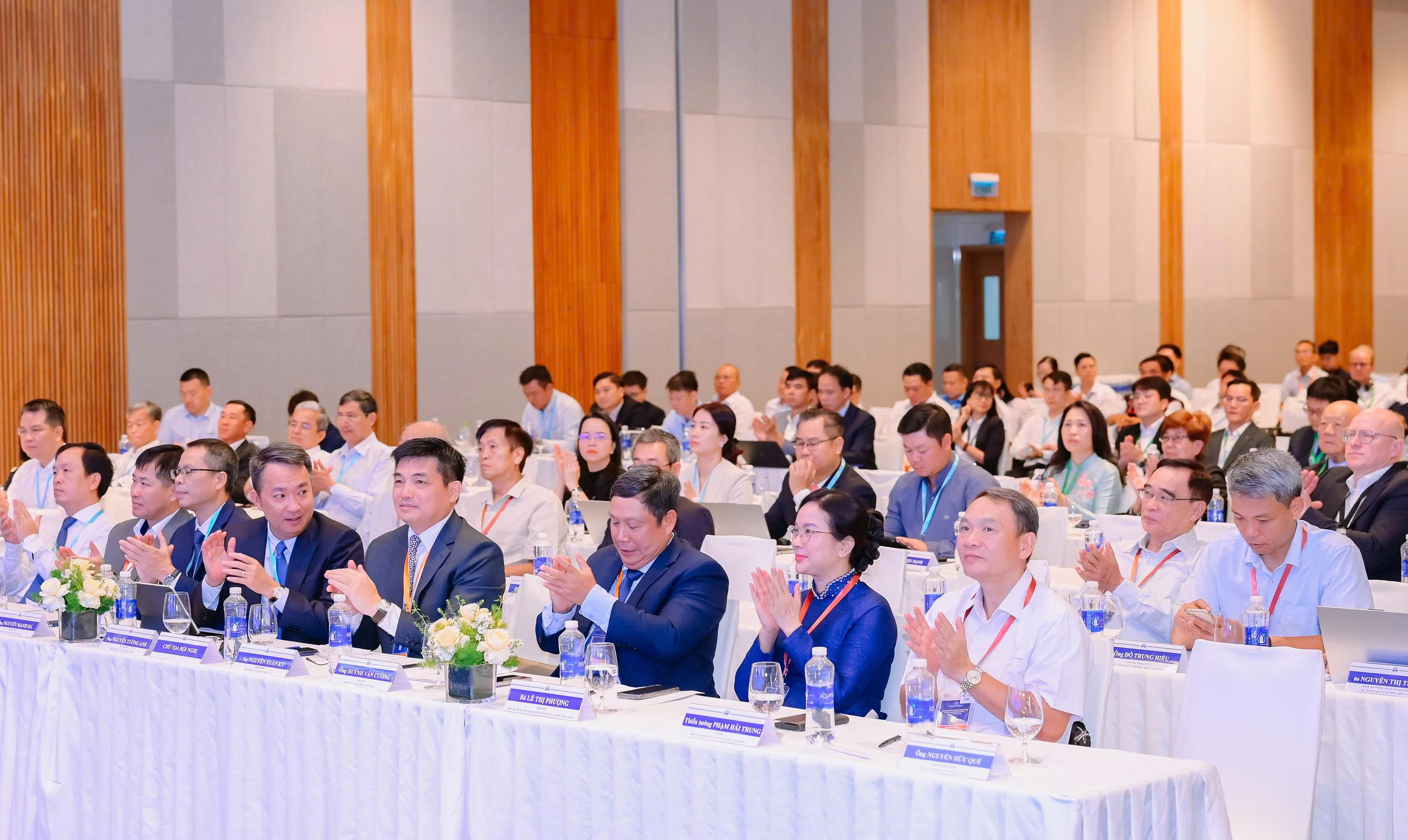 Chuyển đổi xanh cảng biển Việt Nam, kiến tạo hệ sinh th&aacute;i h&agrave;ng hải, logistics - Ảnh 1.
