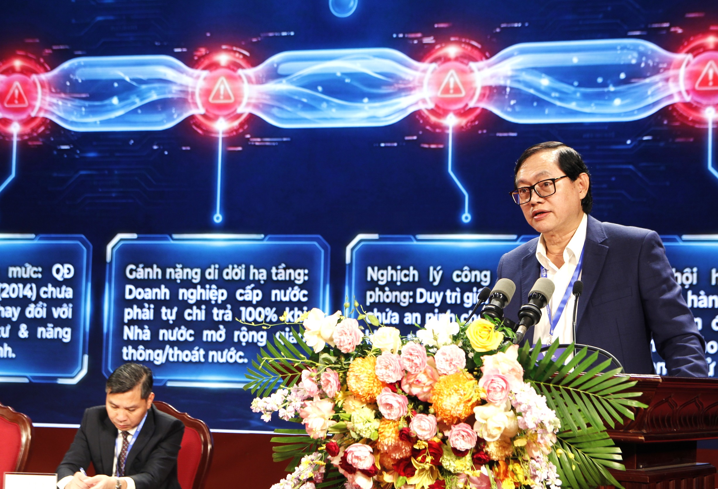 Doanh nghiệp đề xuất sớm ho&agrave;n thiện h&agrave;nh lang ph&aacute;p l&yacute; ng&agrave;nh Nước - Ảnh 4.