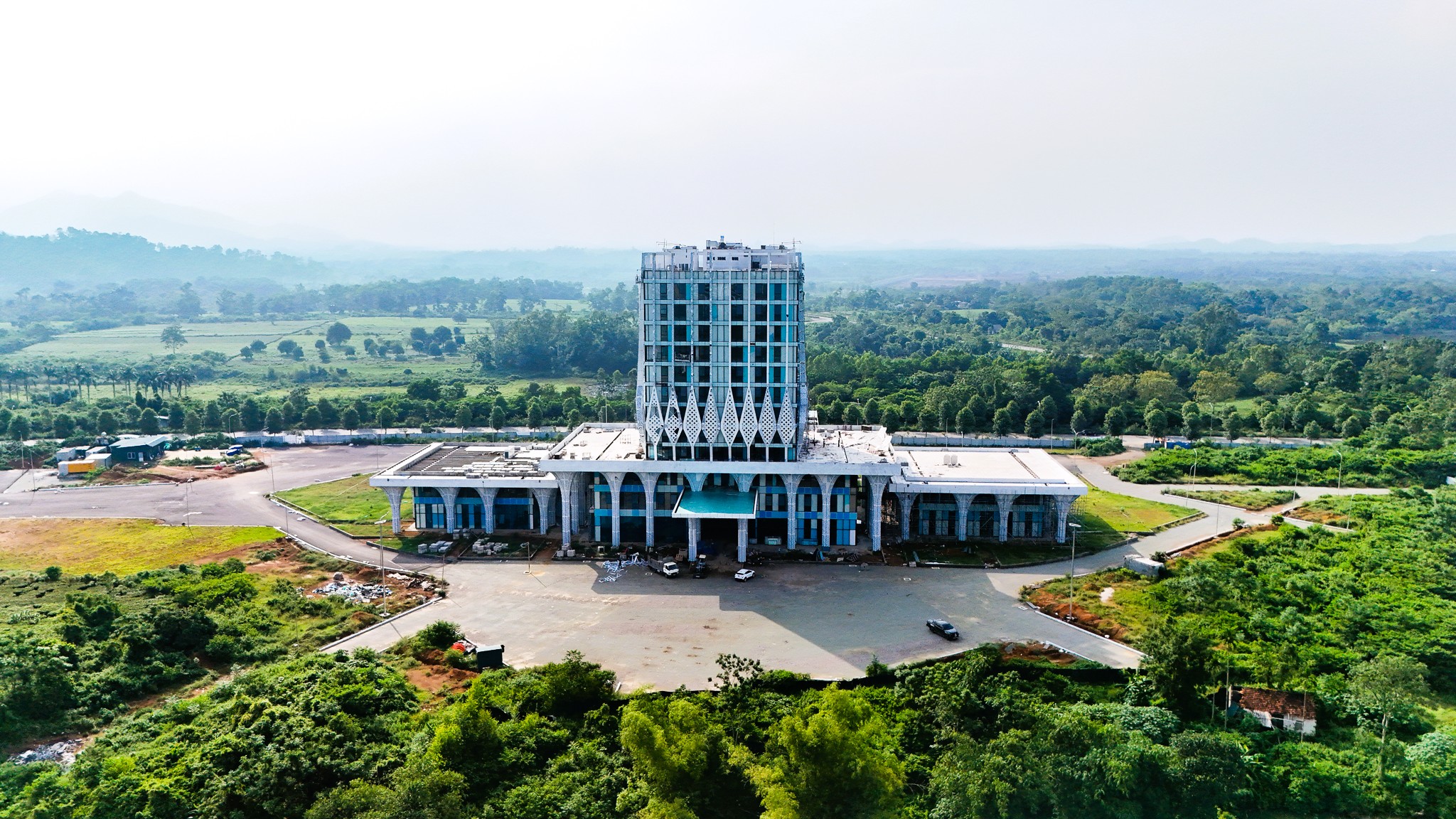 Kh&aacute;m ph&aacute; kh&ocirc;ng gian mới đ&ocirc; thị đại học H&ograve;a Lạc sau 13 năm x&acirc;y dựng- Ảnh 41.