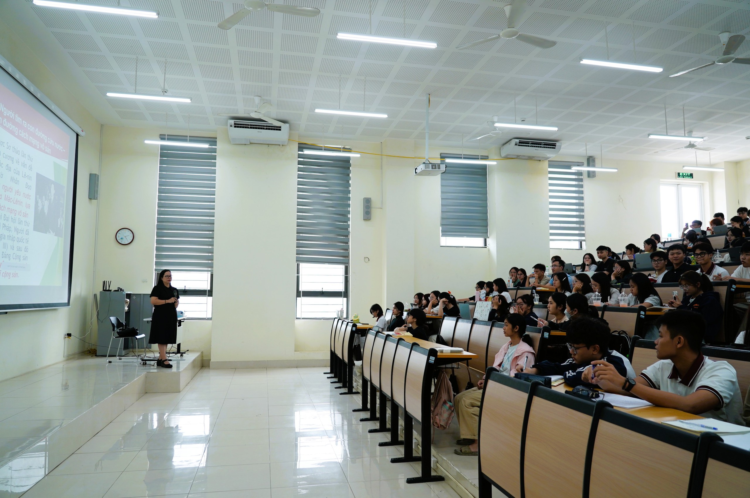 Kh&aacute;m ph&aacute; kh&ocirc;ng gian mới đ&ocirc; thị đại học H&ograve;a Lạc sau 13 năm x&acirc;y dựng- Ảnh 7.