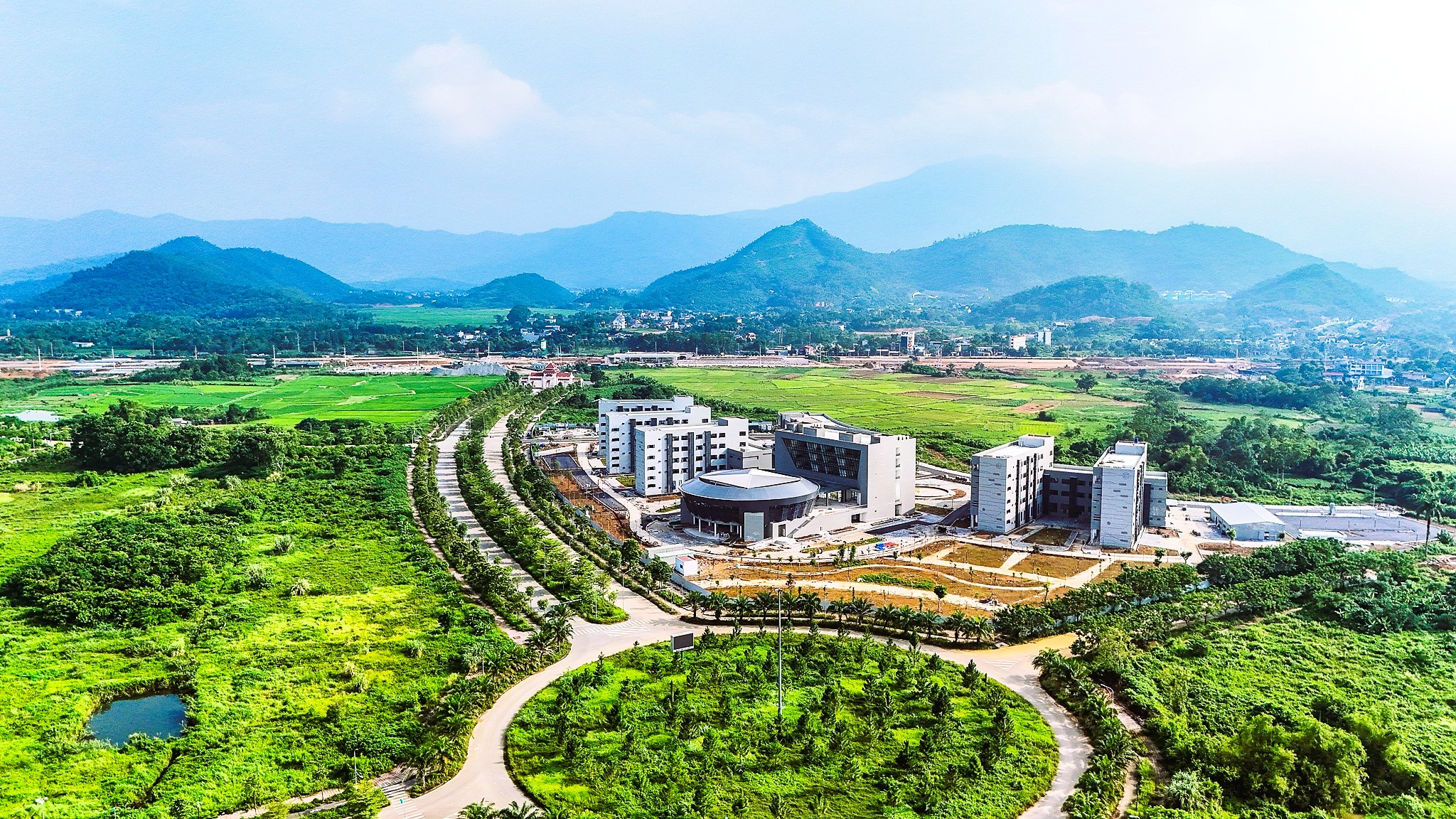 Kh&aacute;m ph&aacute; kh&ocirc;ng gian mới đ&ocirc; thị đại học H&ograve;a Lạc sau 13 năm x&acirc;y dựng- Ảnh 35.
