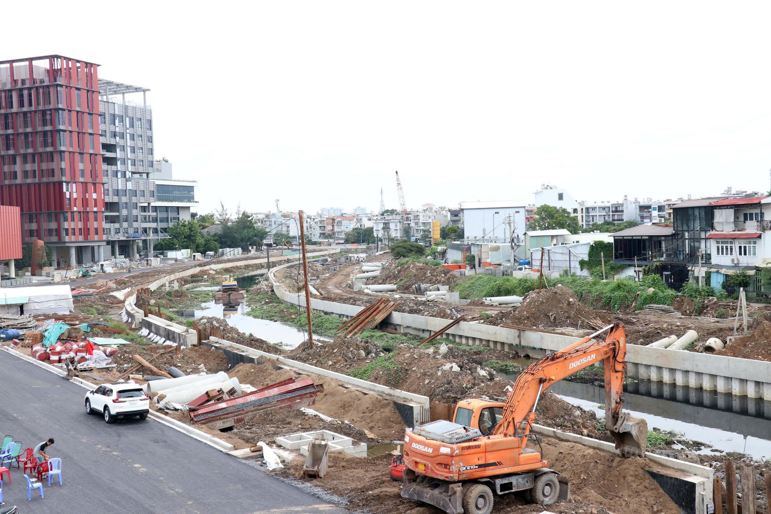 TP.HCM thông xe kỹ thuật tuyến đường đầu tiên thuộc dự án rạch Xuyên Tâm - Ảnh 3.