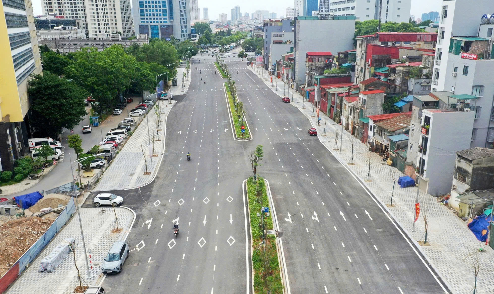 Hà Nội điều chỉnh giao thông phục vụ thông xe tạm Vành đai 1 Hoàng Cầu - Voi Phục - Ảnh 1.